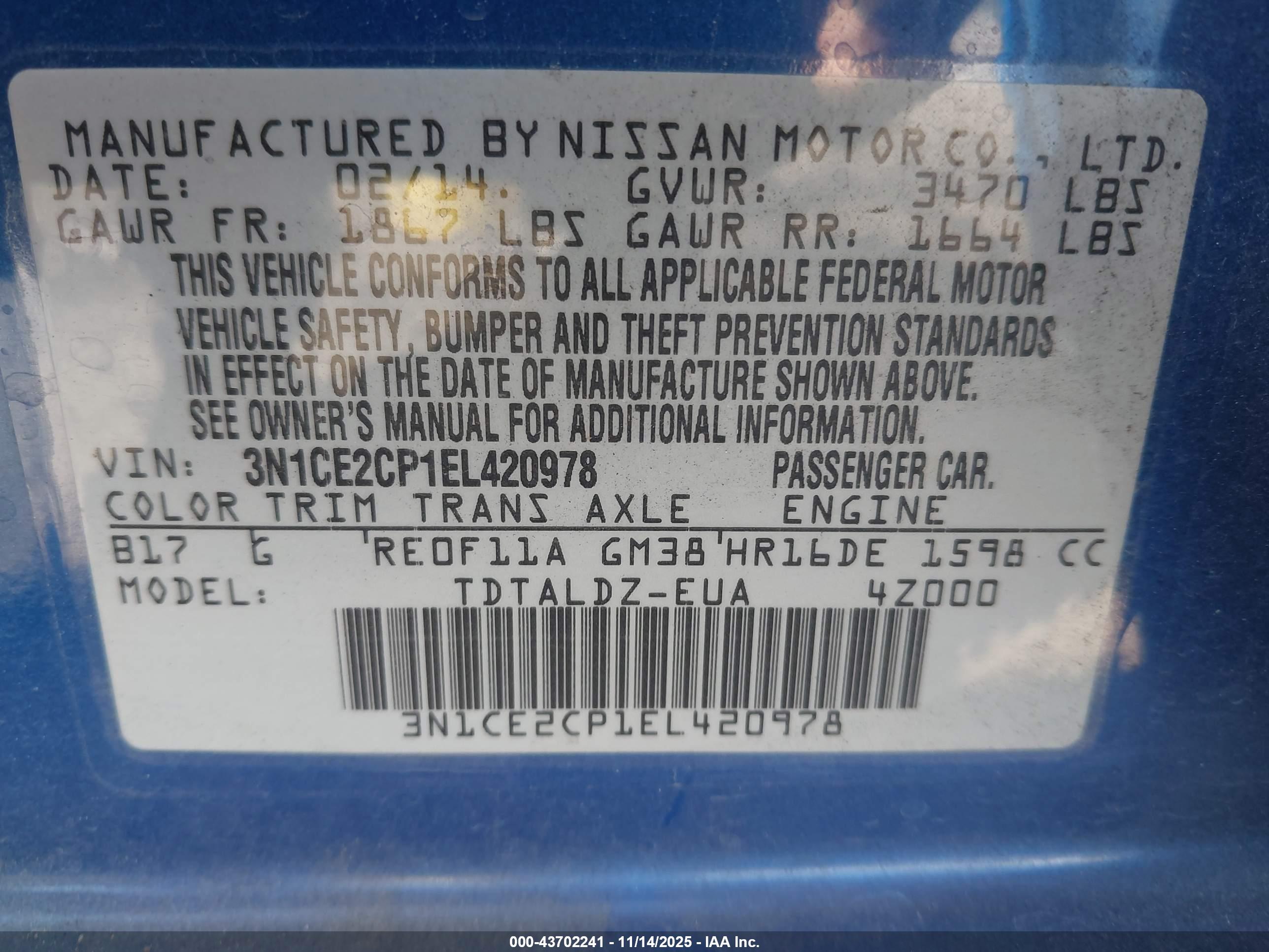 NISSAN VERSA image 9