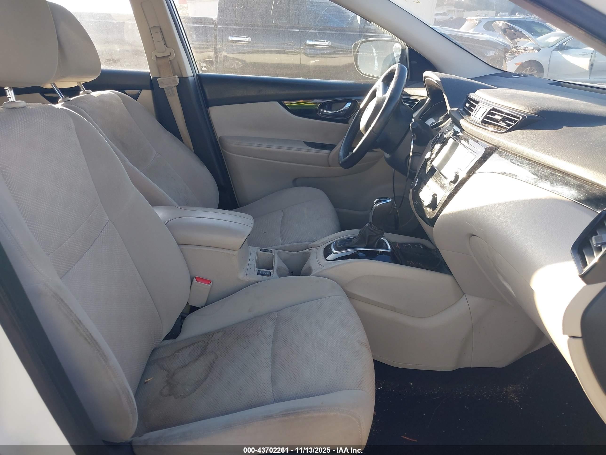 NISSAN ROGUE image 5