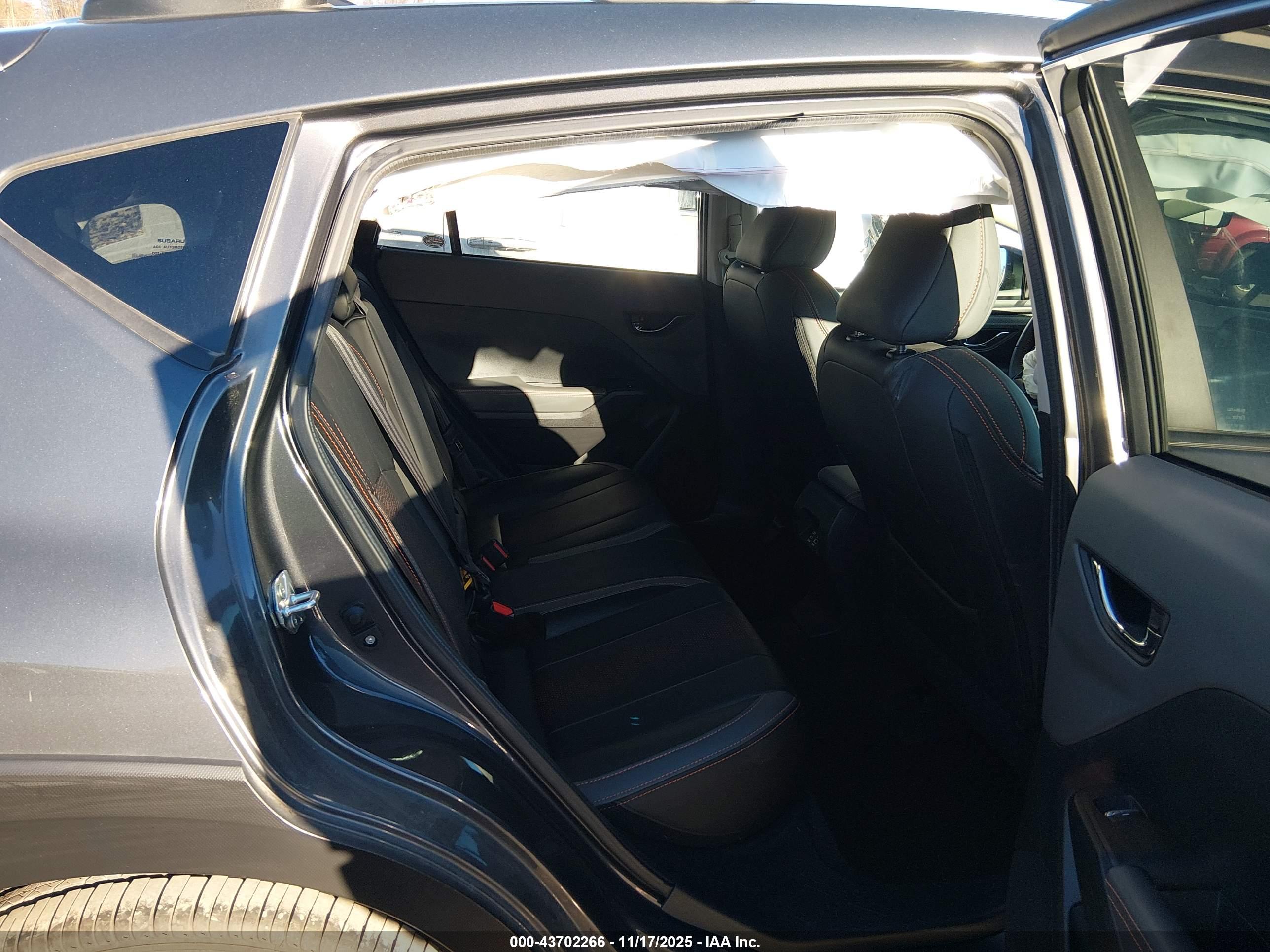 SUBARU CROSSTREK image 8