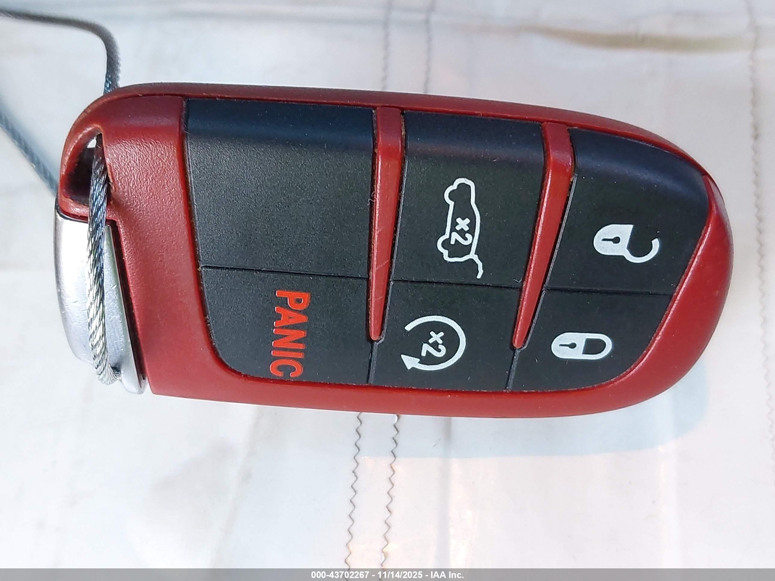 DODGE CHALLENGER image 11
