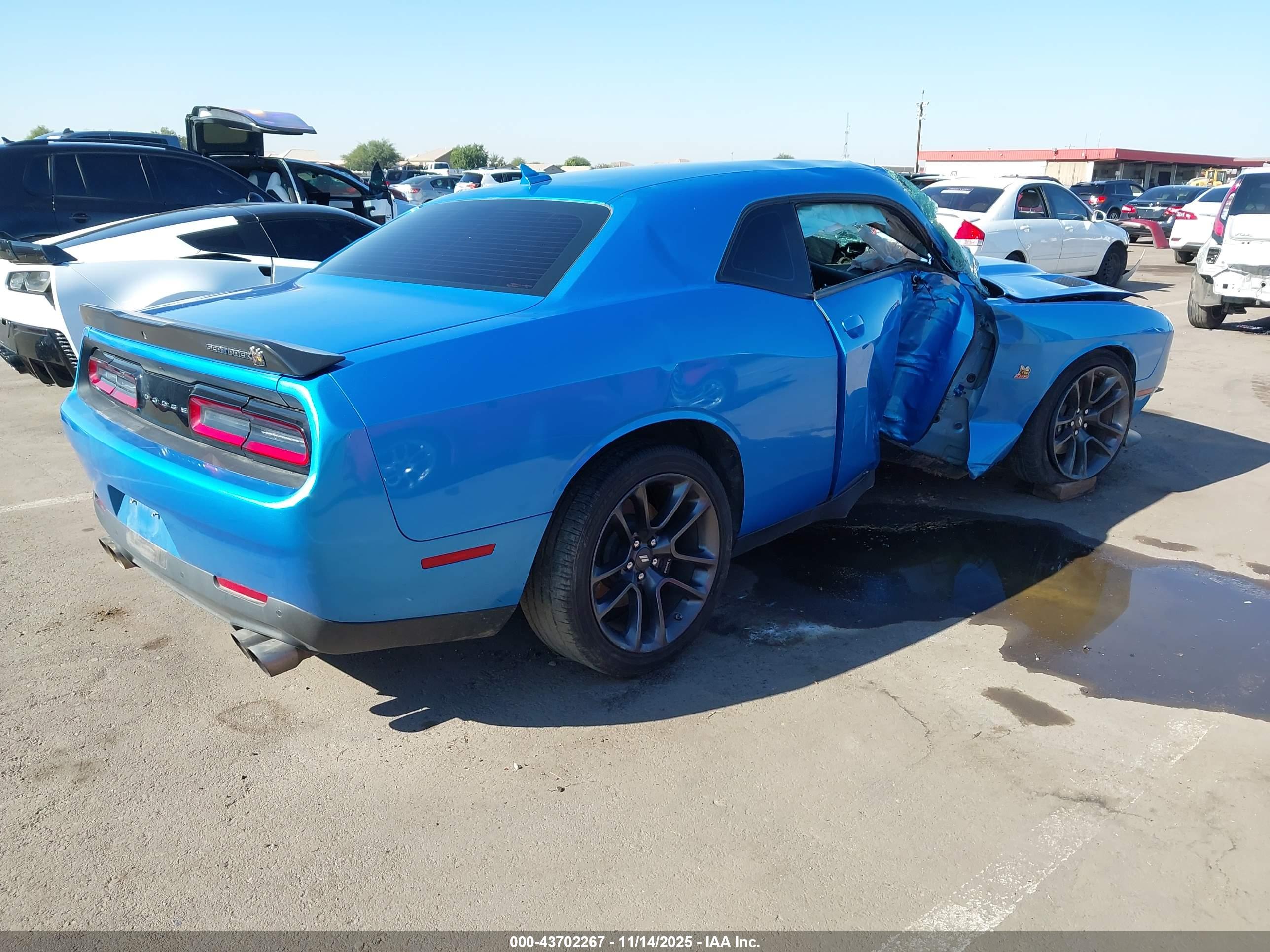 DODGE CHALLENGER image 4