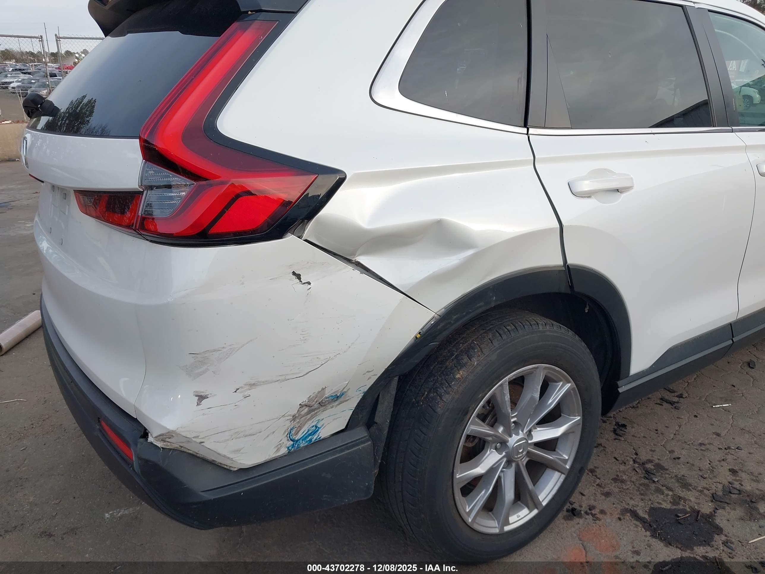 HONDA CR-V image 6
