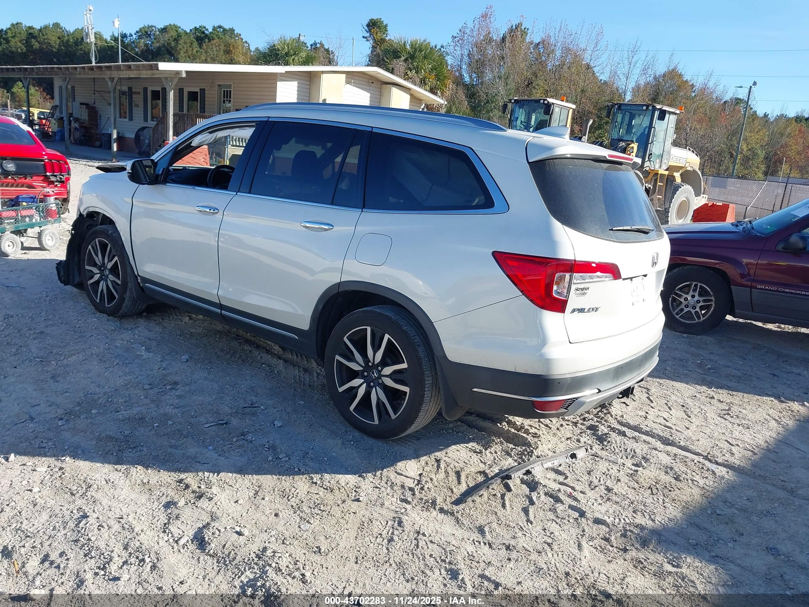 HONDA PILOT image 3