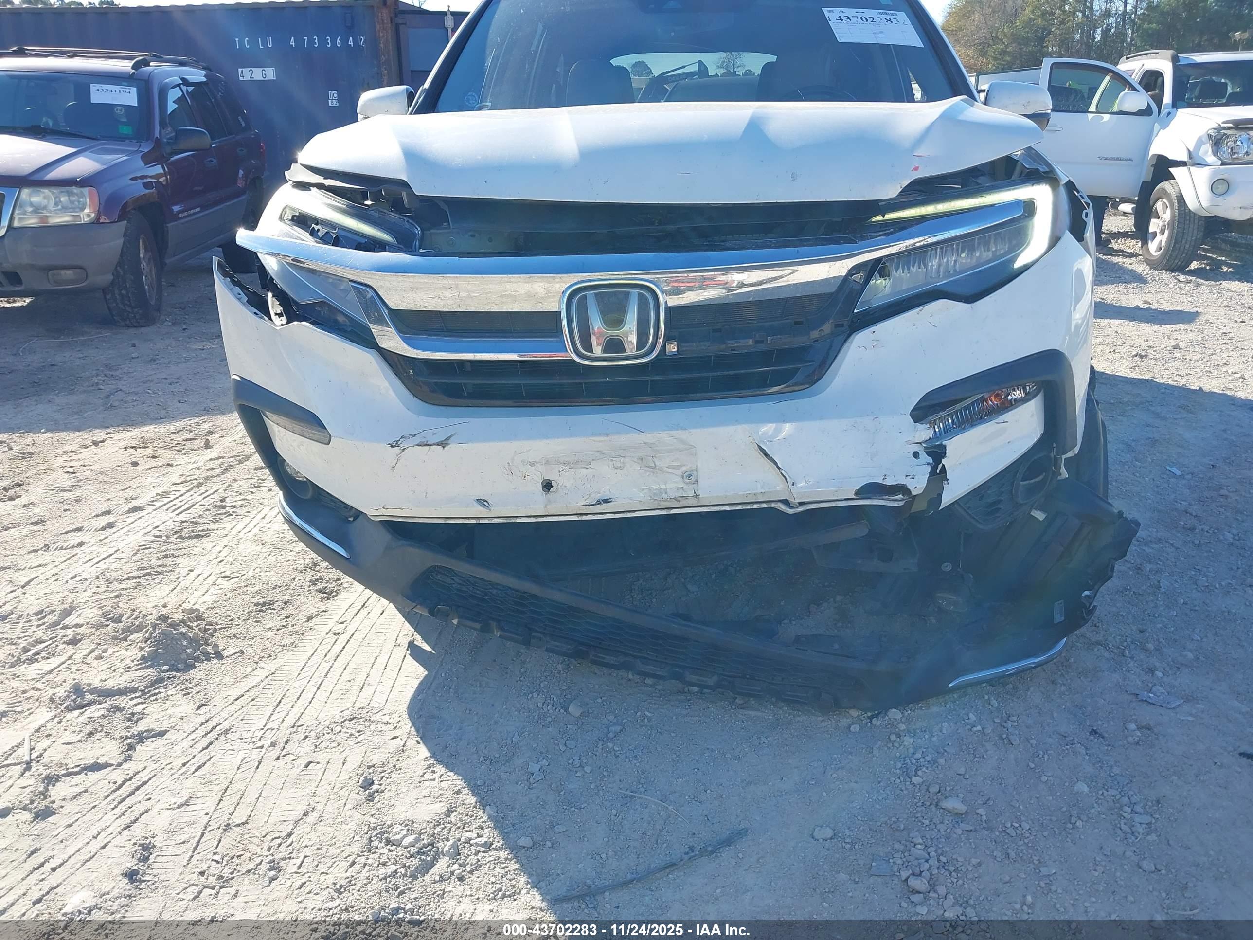 HONDA PILOT image 6