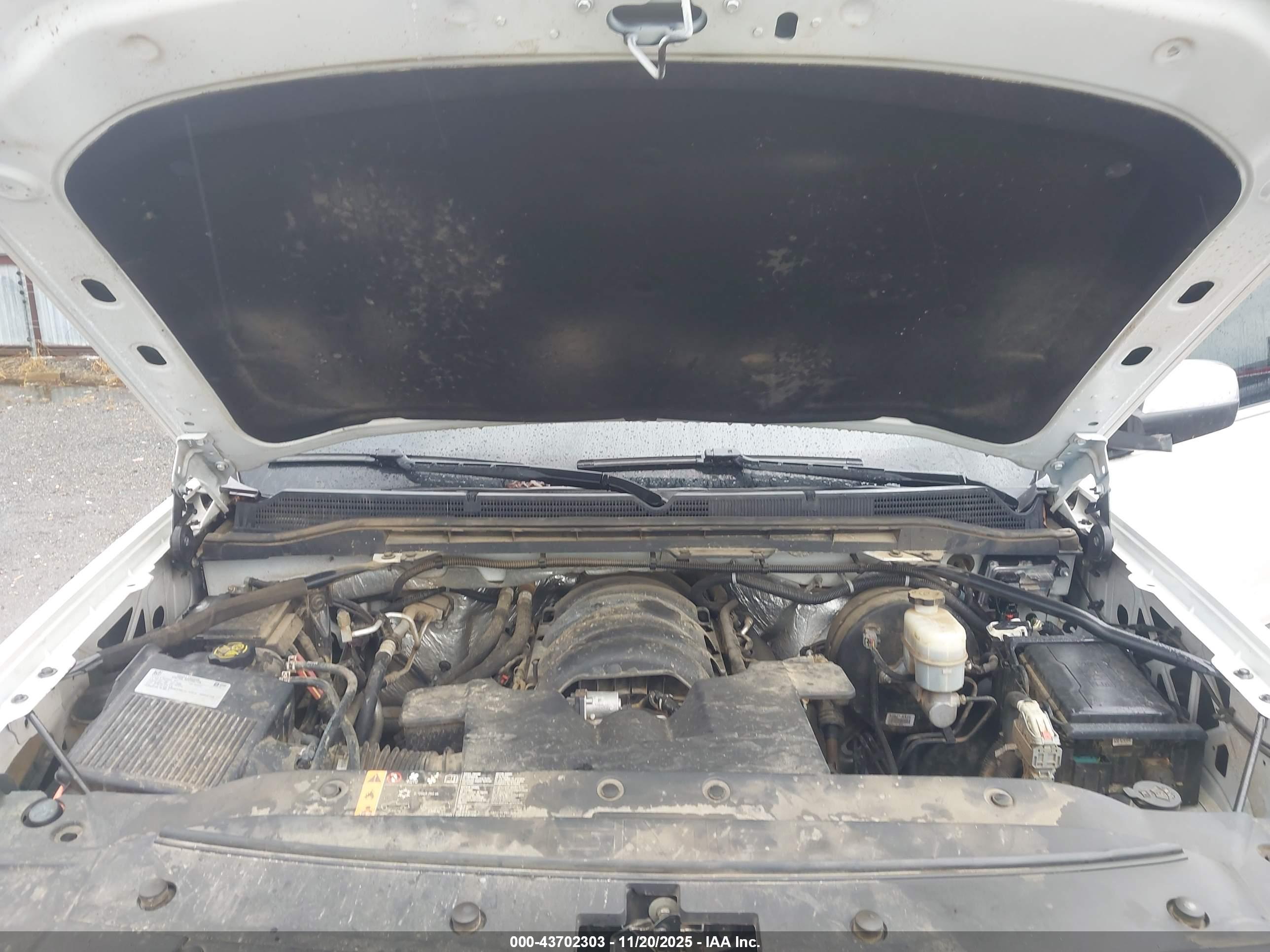 GMC SIERRA image 10