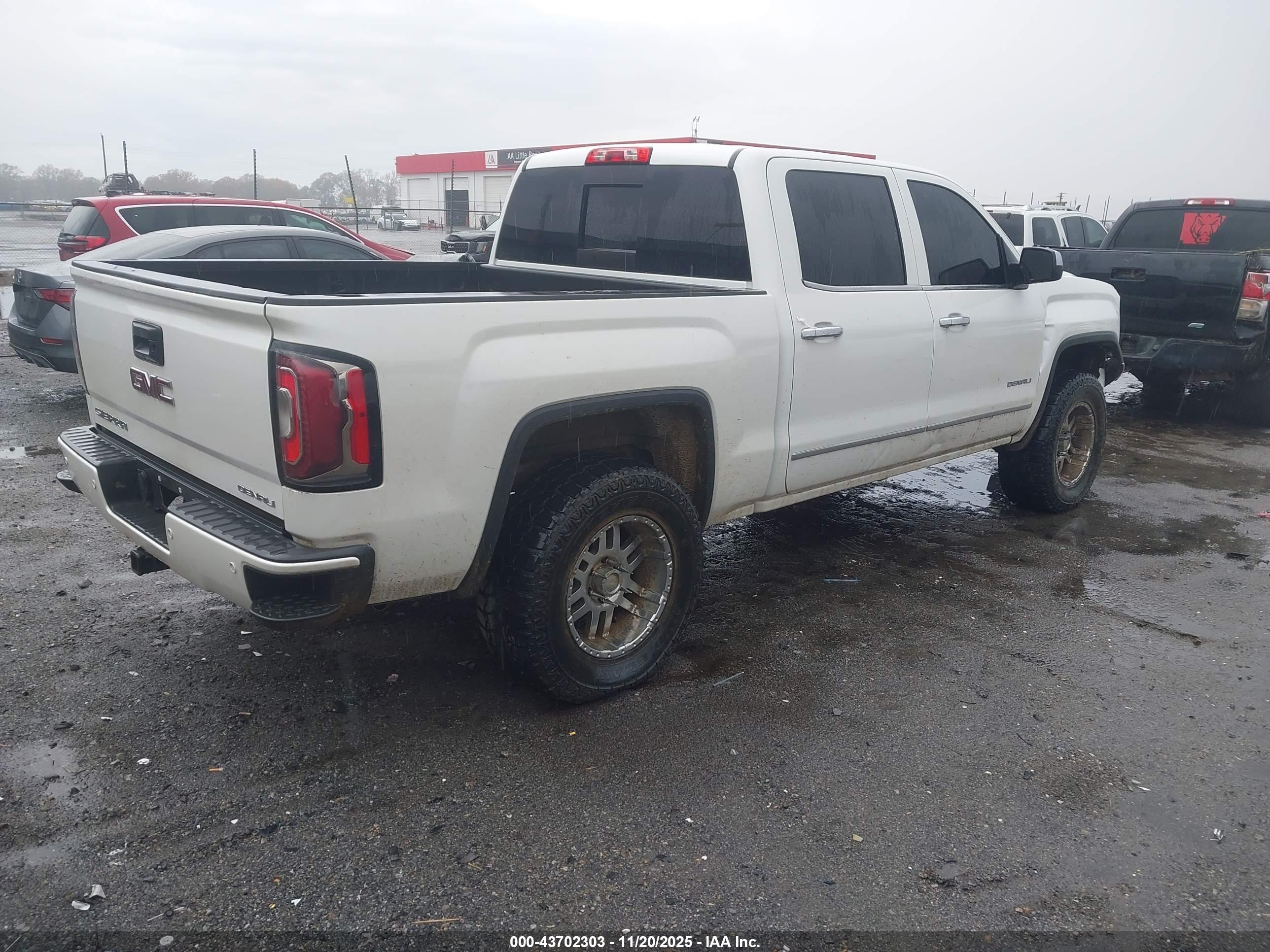 GMC SIERRA image 4