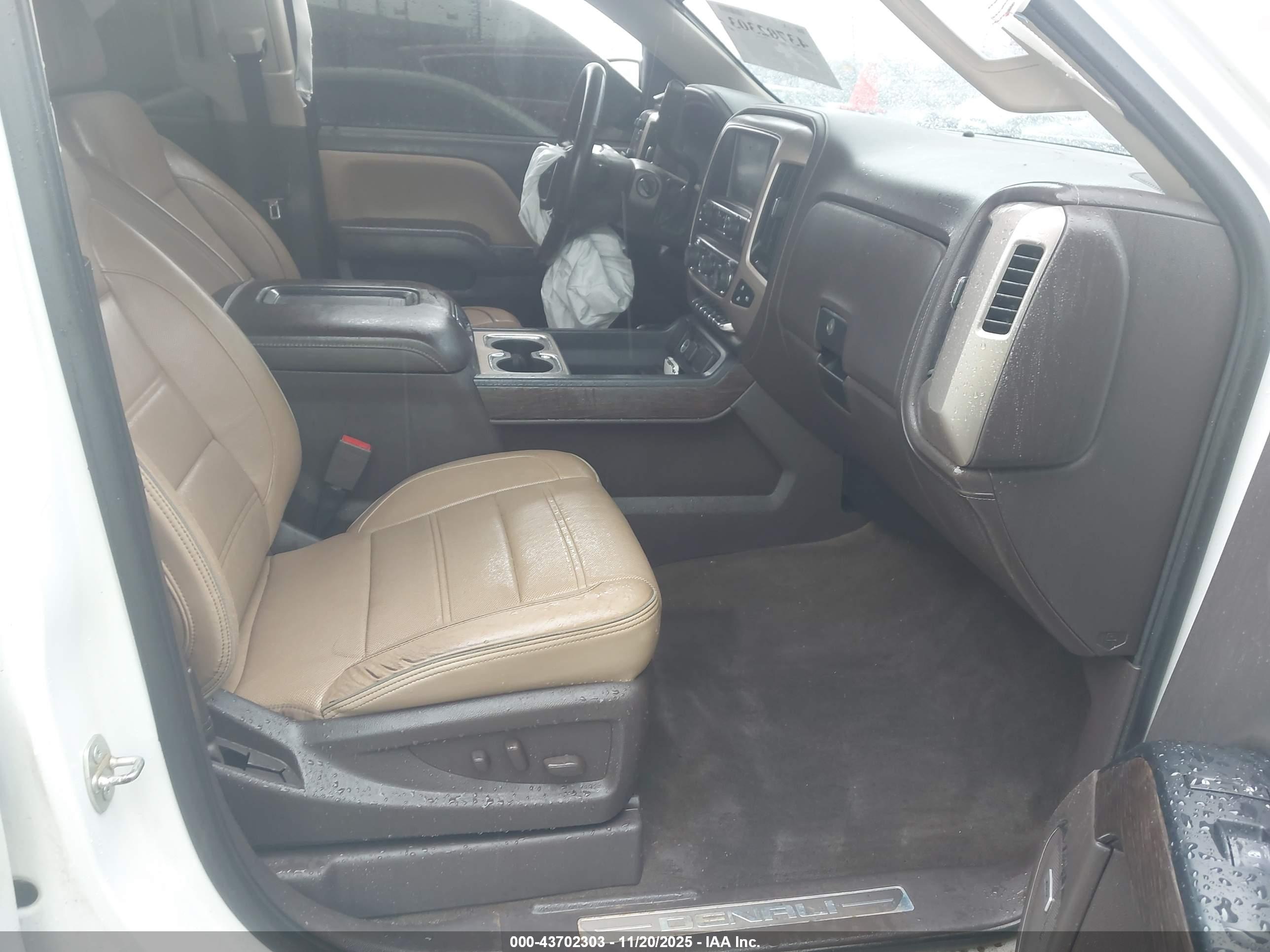 GMC SIERRA image 5