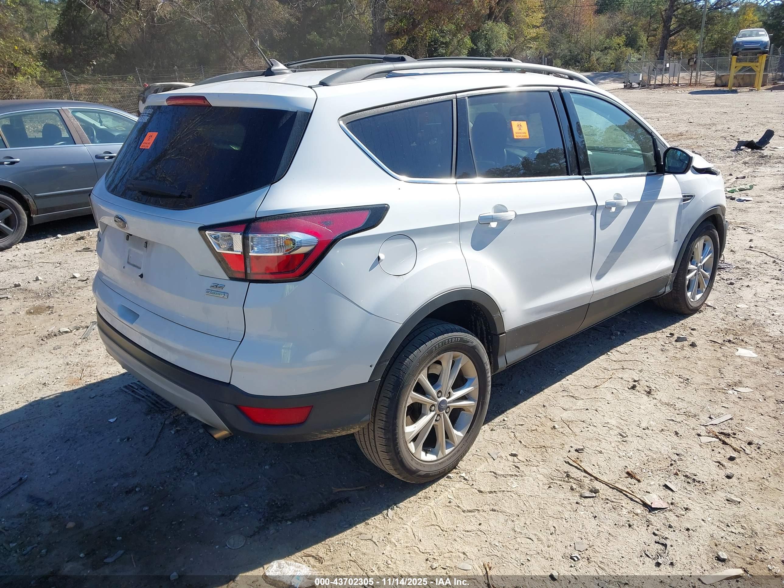 FORD ESCAPE image 4