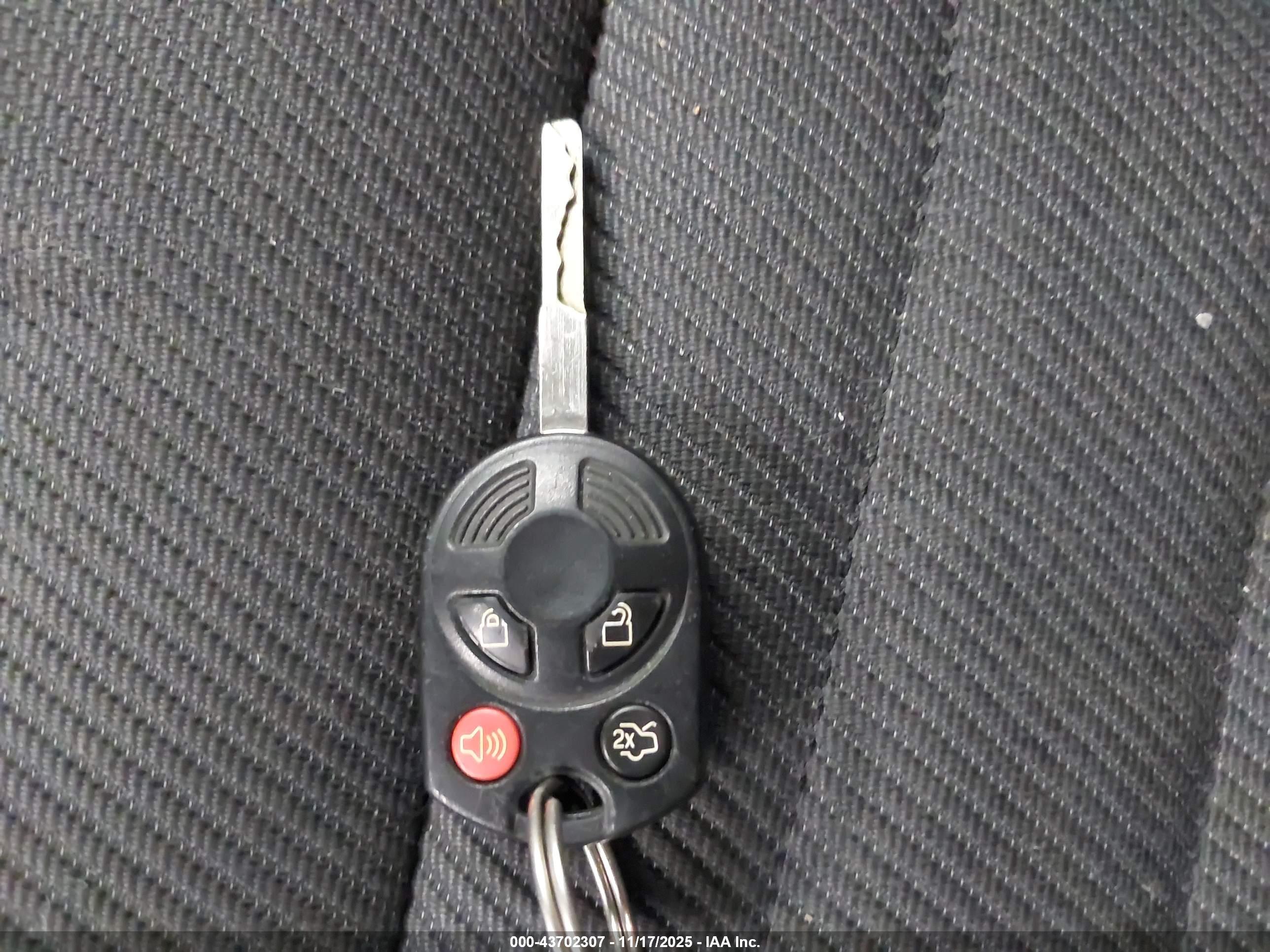 FORD ESCAPE image 11