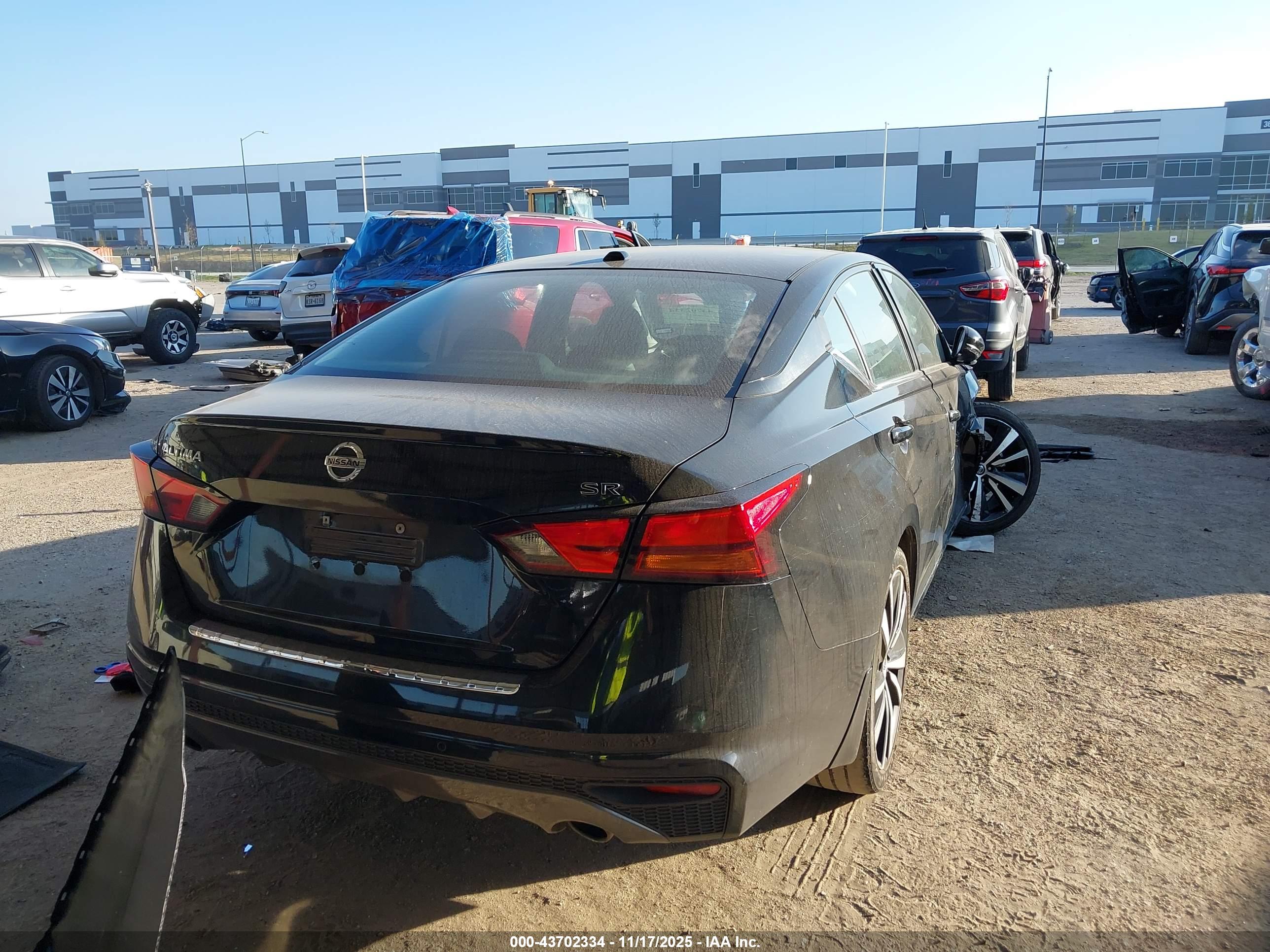 NISSAN ALTIMA image 4