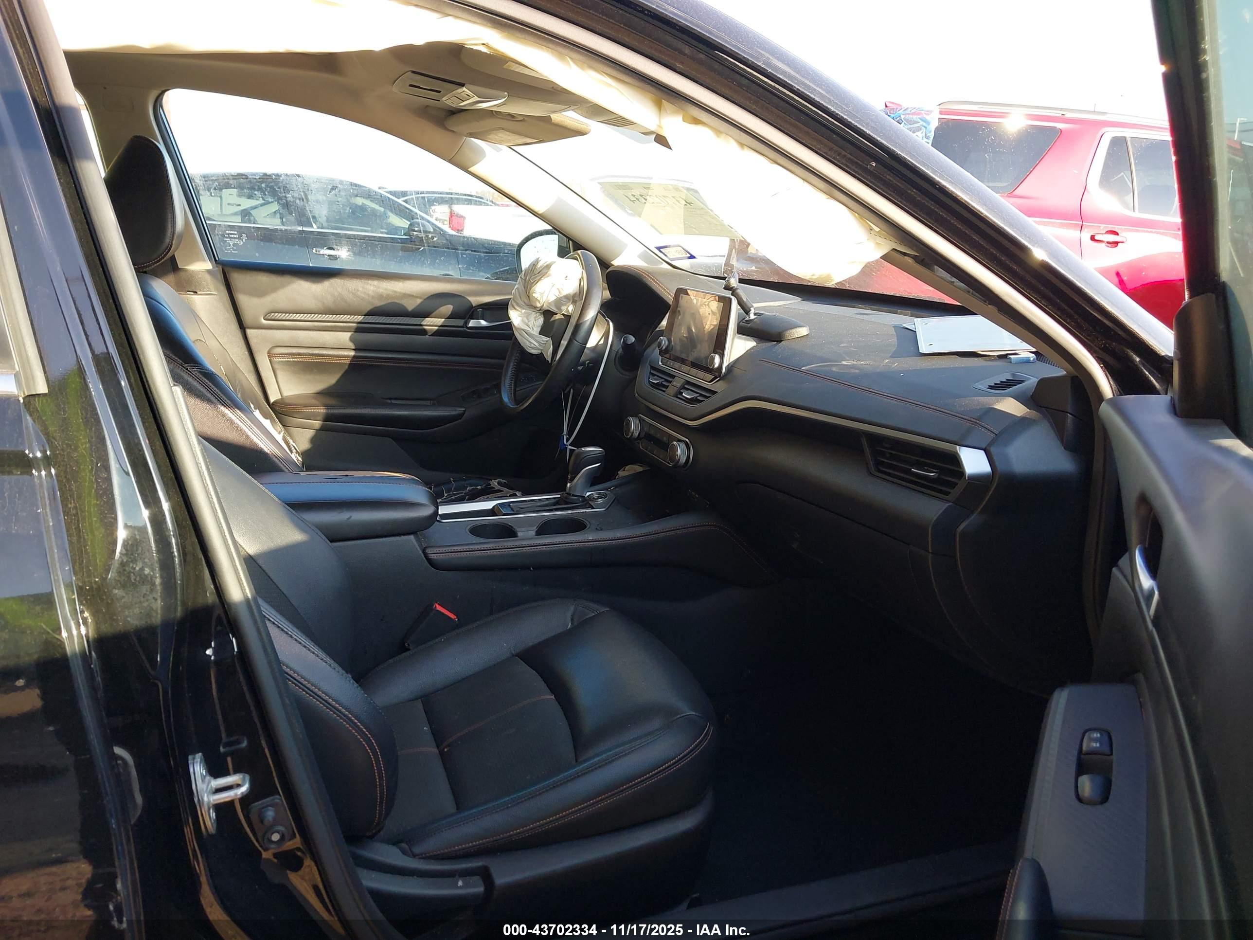 NISSAN ALTIMA image 5