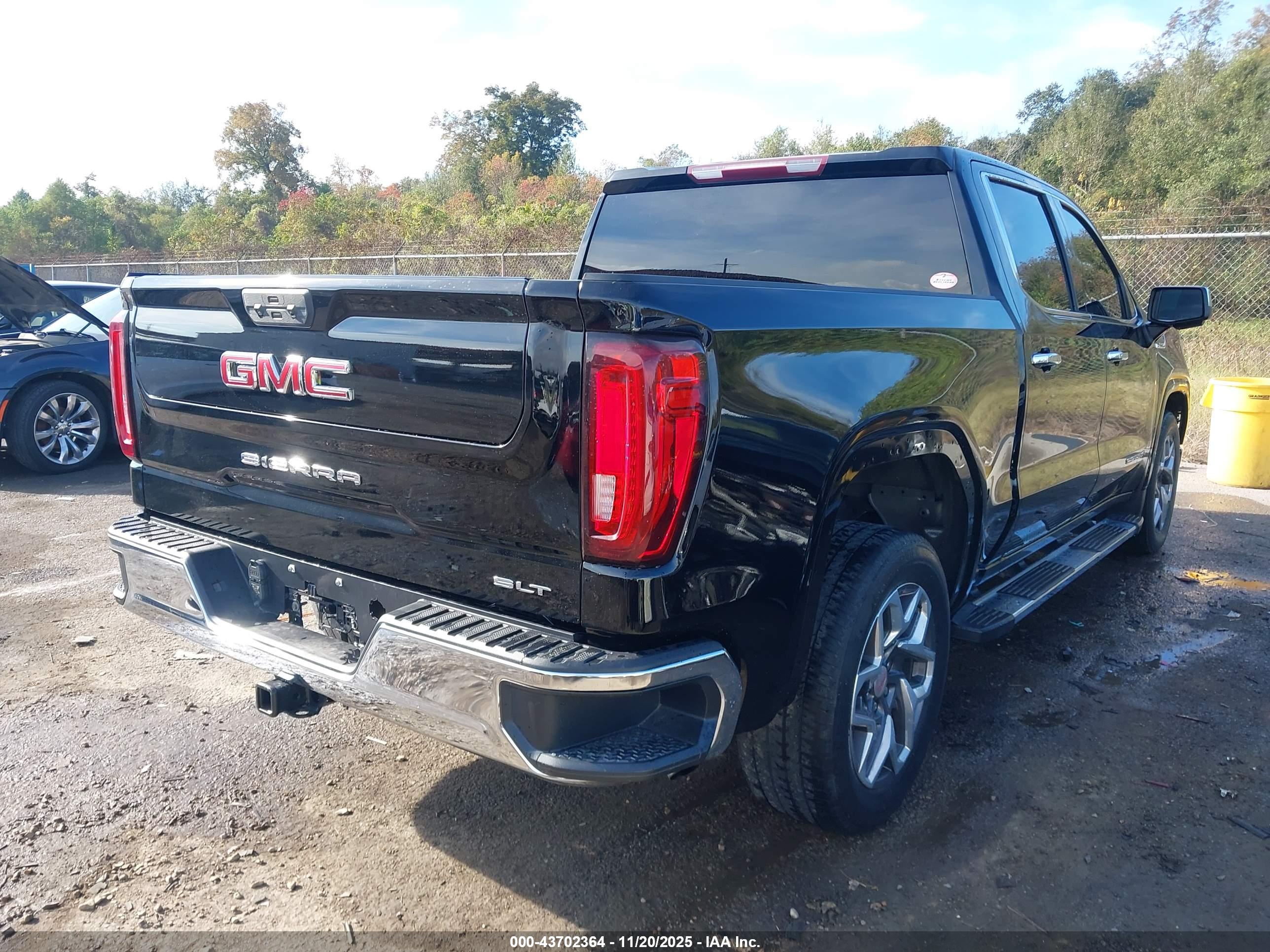 GMC SIERRA image 4