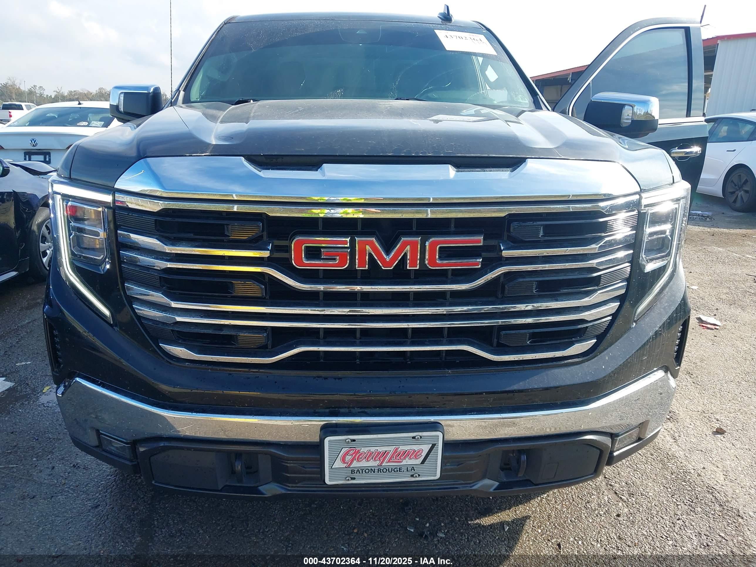 GMC SIERRA image 6
