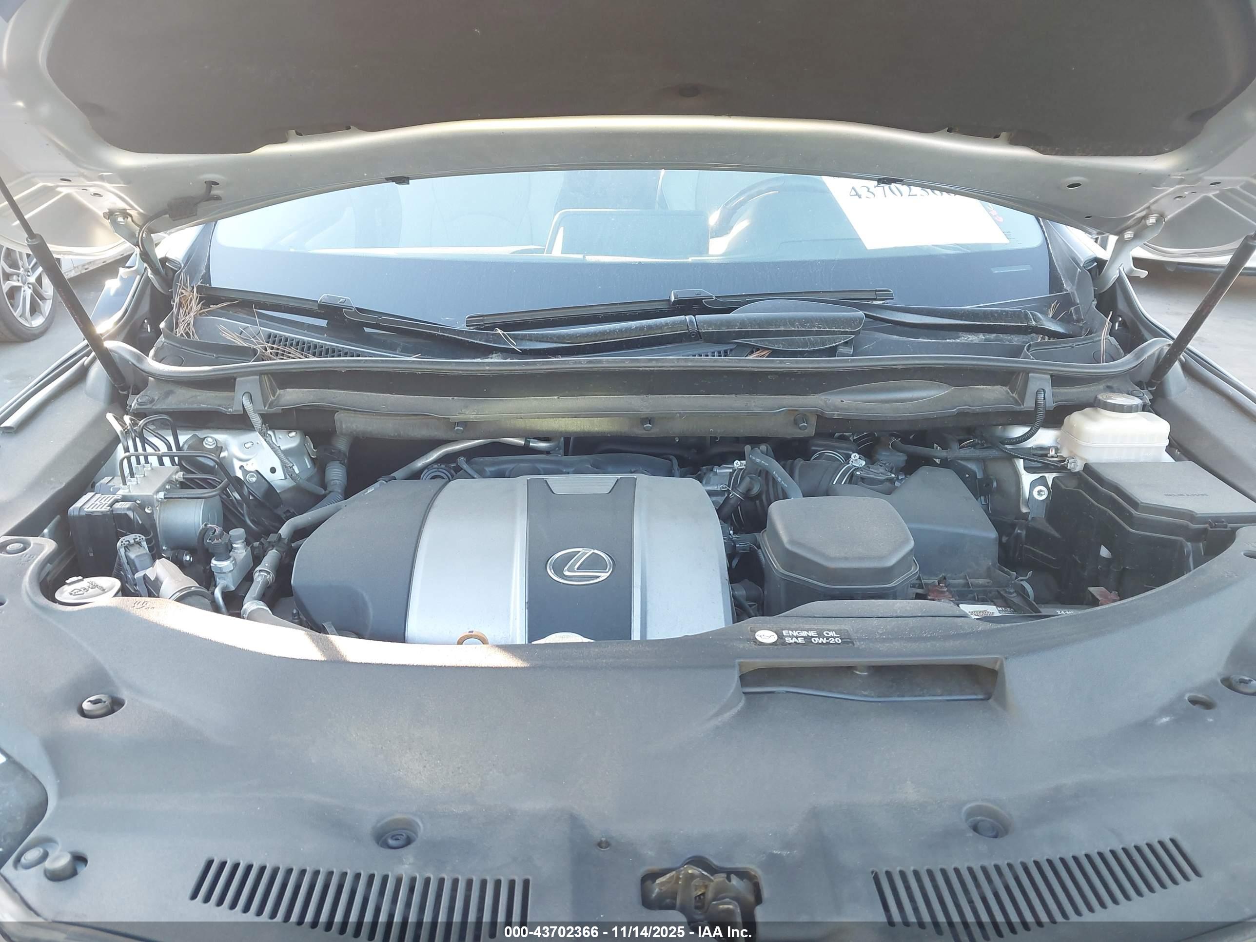 LEXUS RX image 10