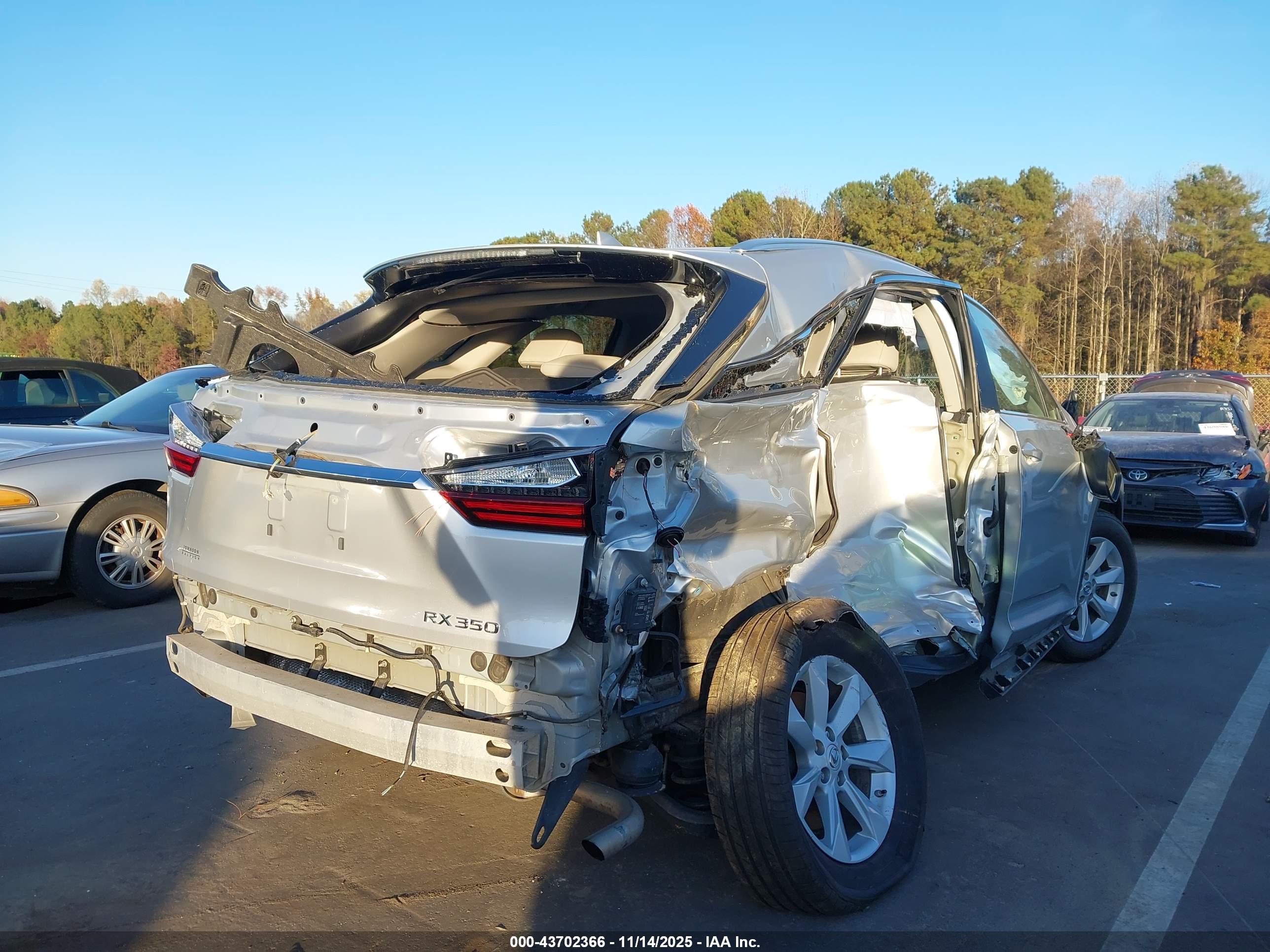 LEXUS RX image 4