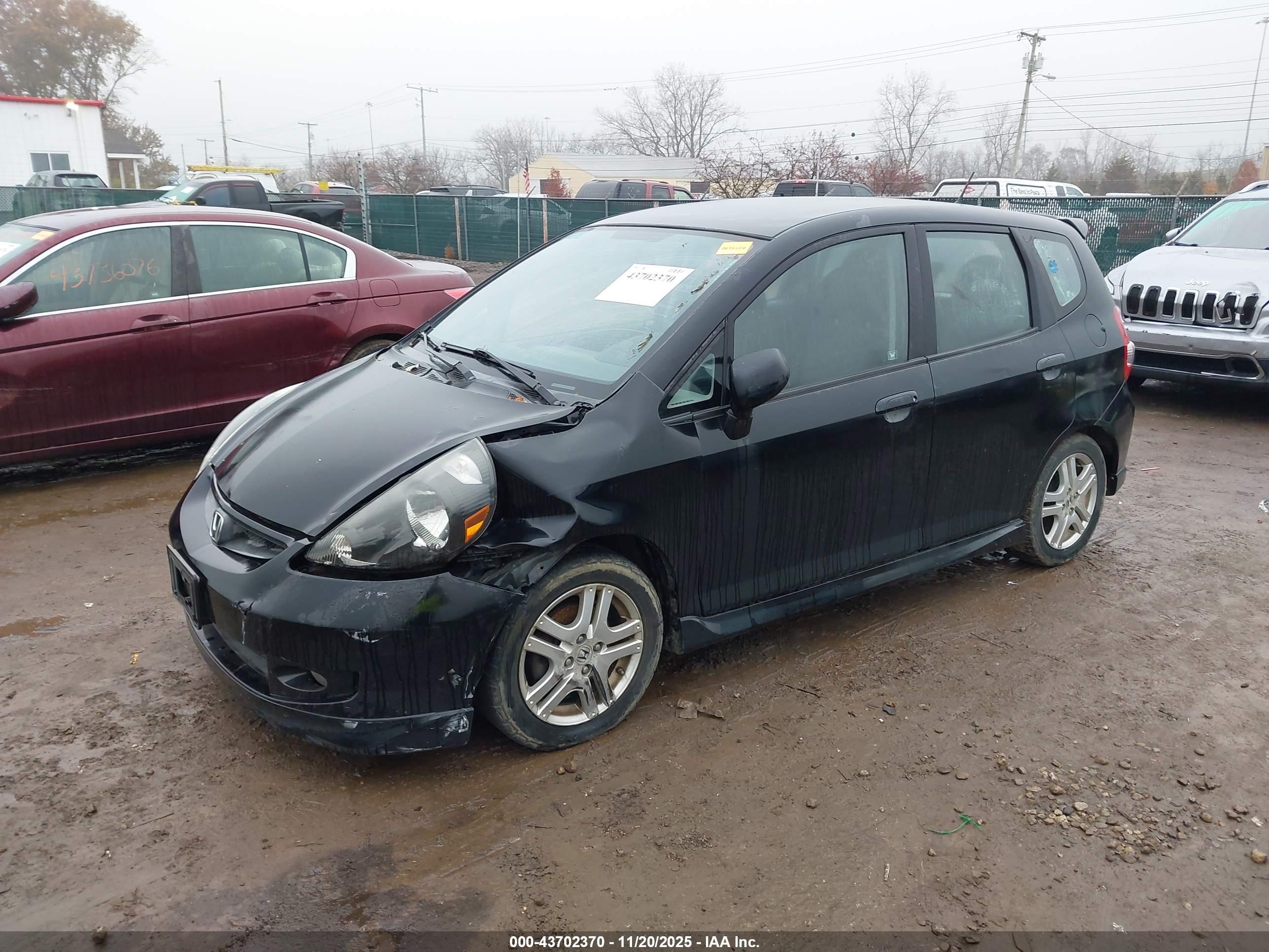 HONDA FIT image 2