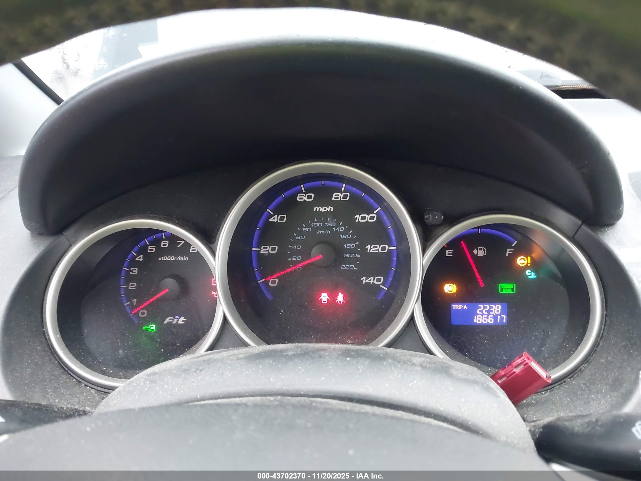 HONDA FIT image 7