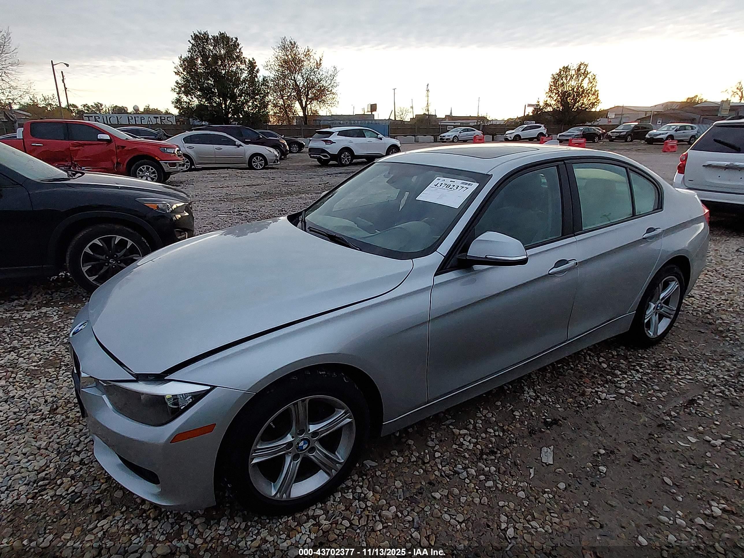 BMW 328I image 2