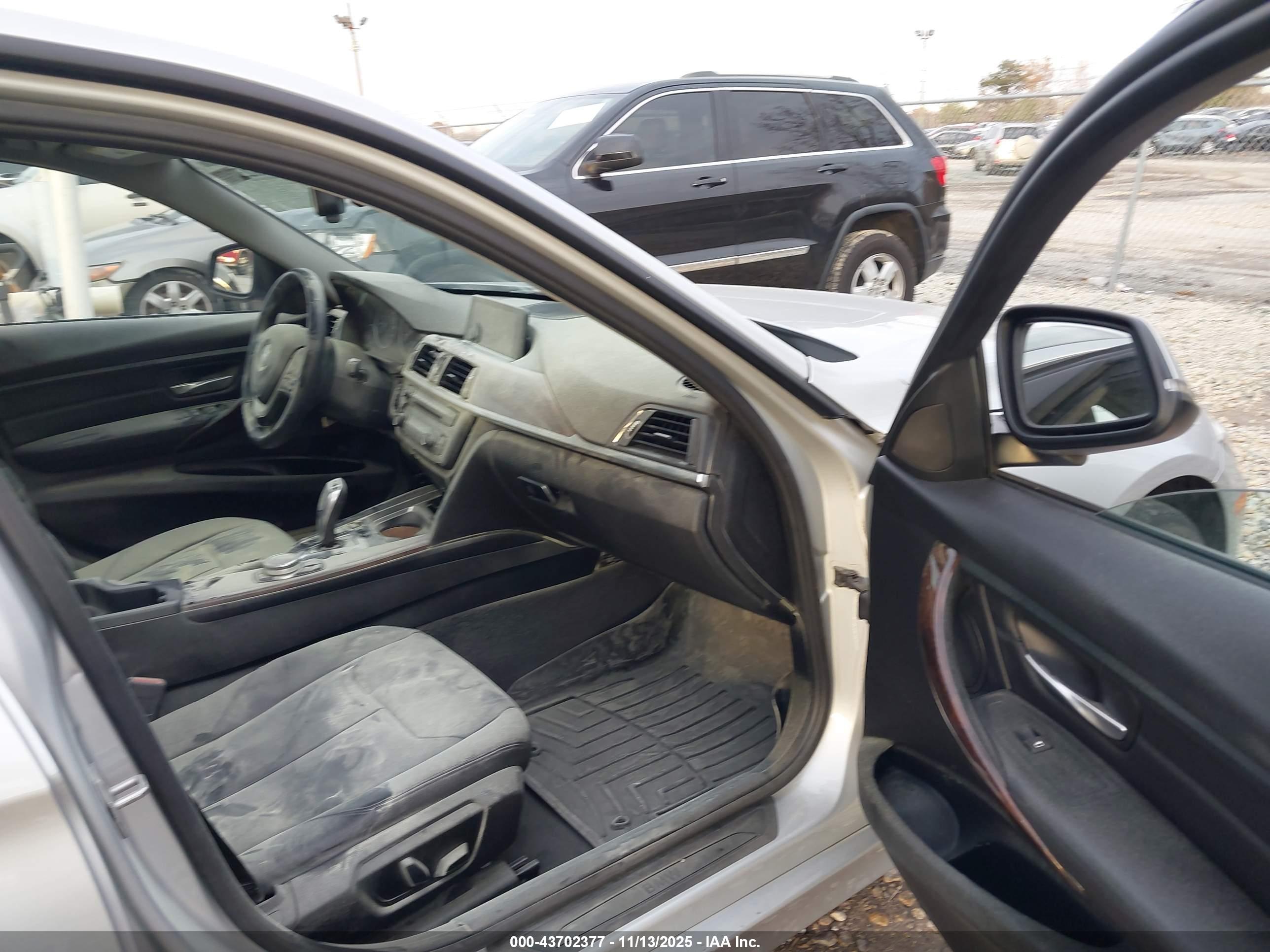 BMW 328I image 5
