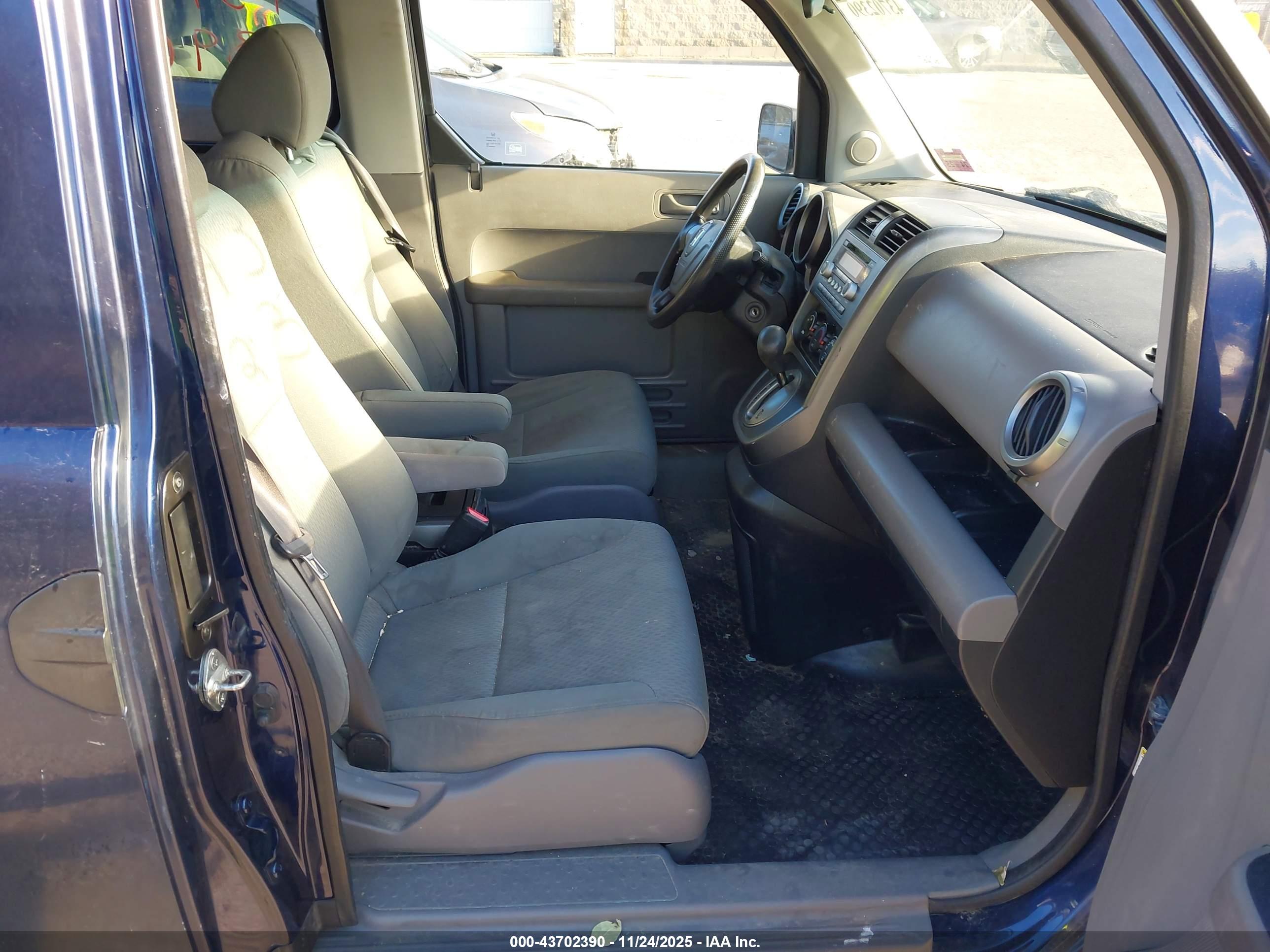 HONDA ELEMENT image 5