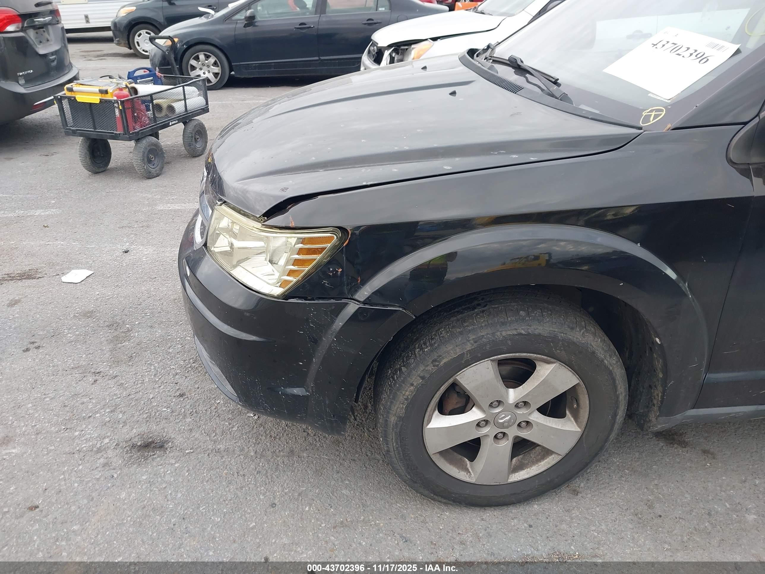 DODGE JOURNEY image 6