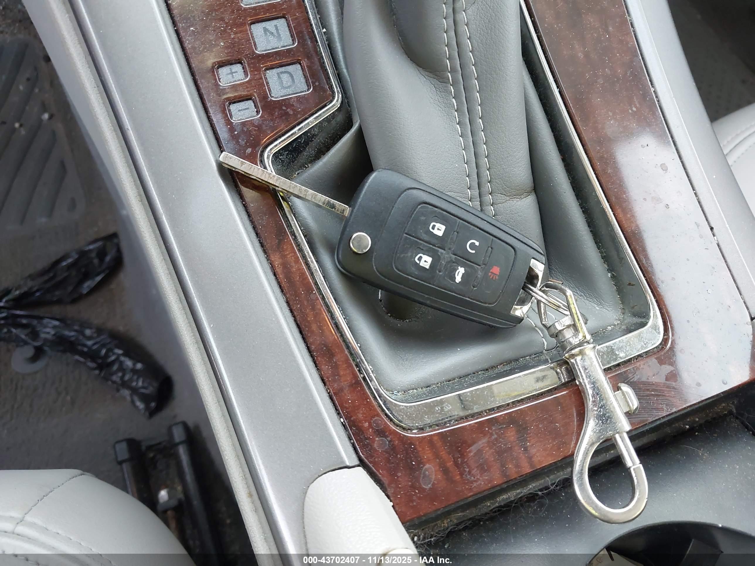 BUICK LACROSSE image 11