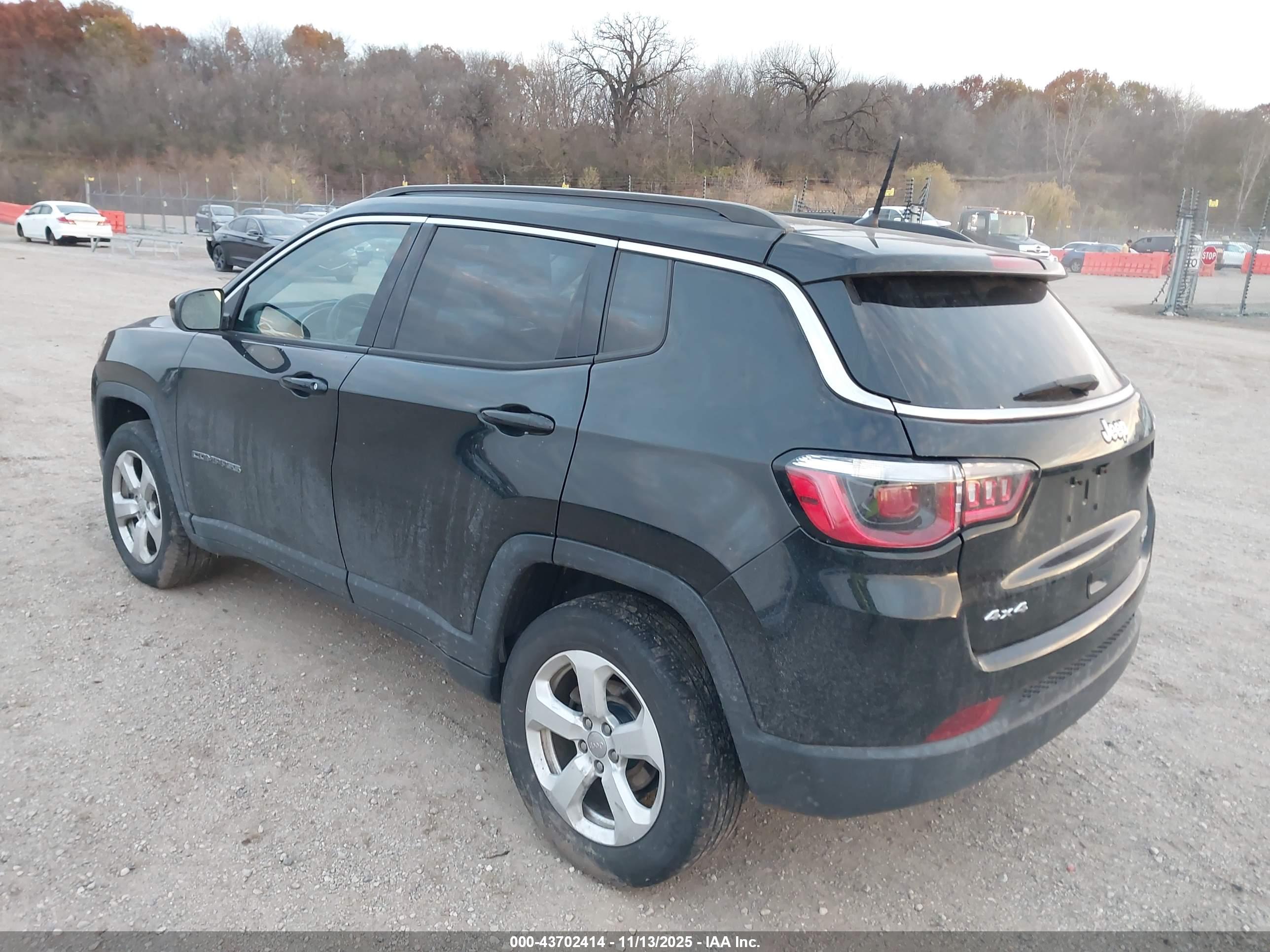 JEEP COMPASS image 3