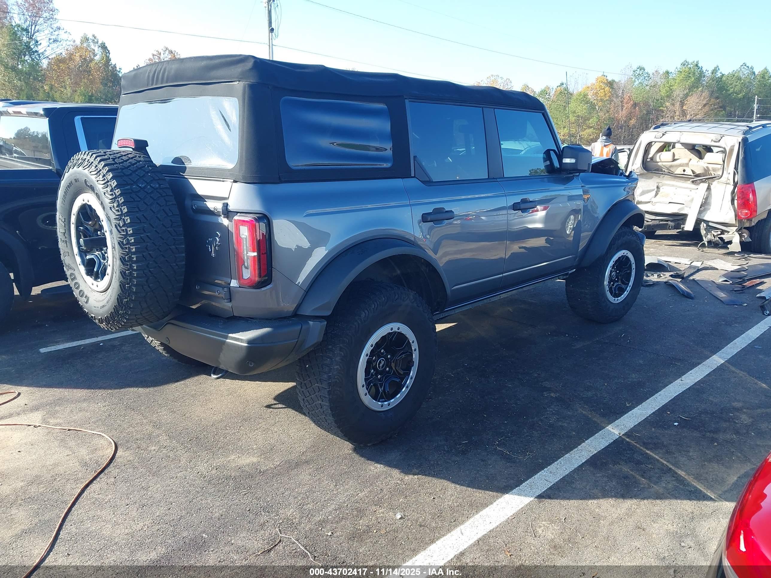 FORD BRONCO image 4