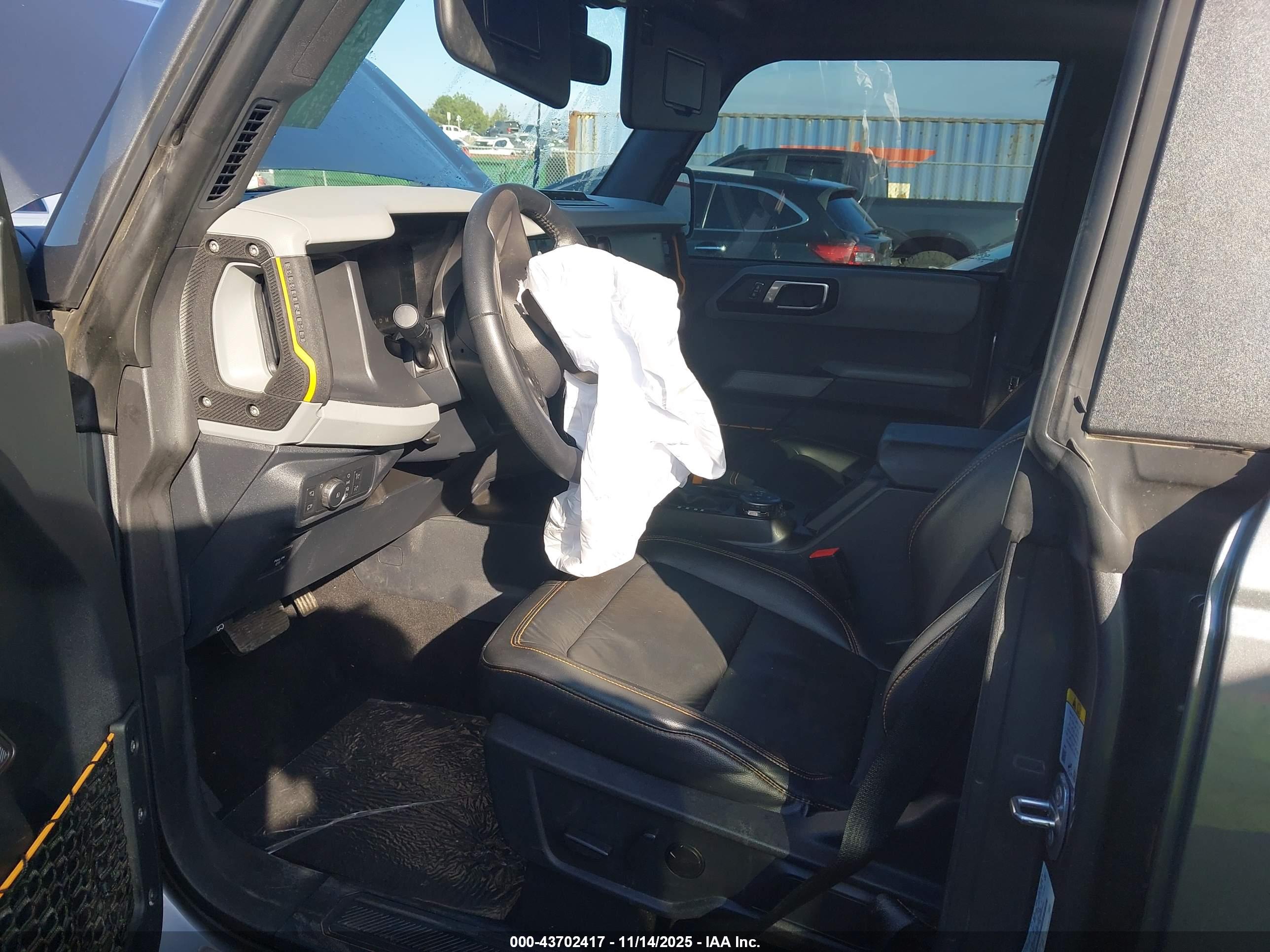 FORD BRONCO image 5