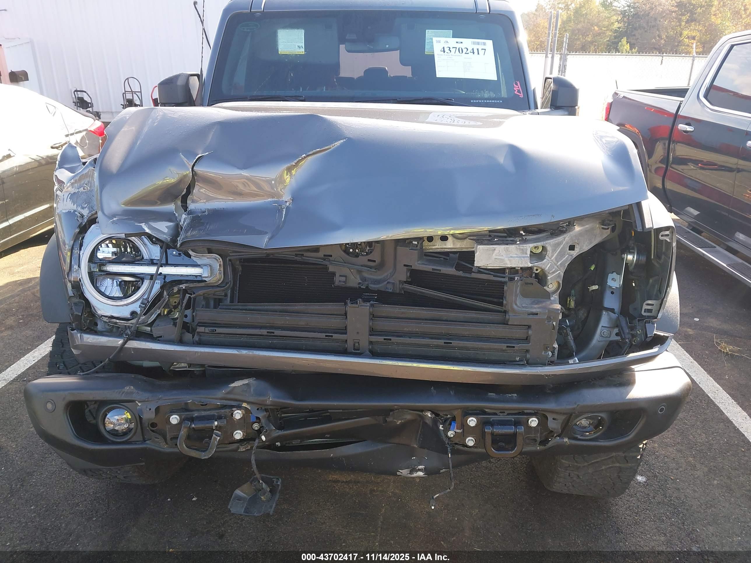 FORD BRONCO image 6
