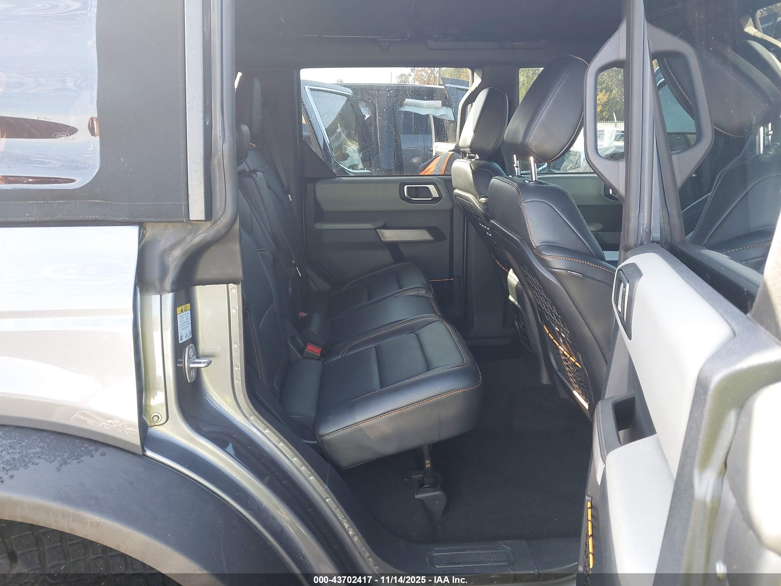 FORD BRONCO image 8