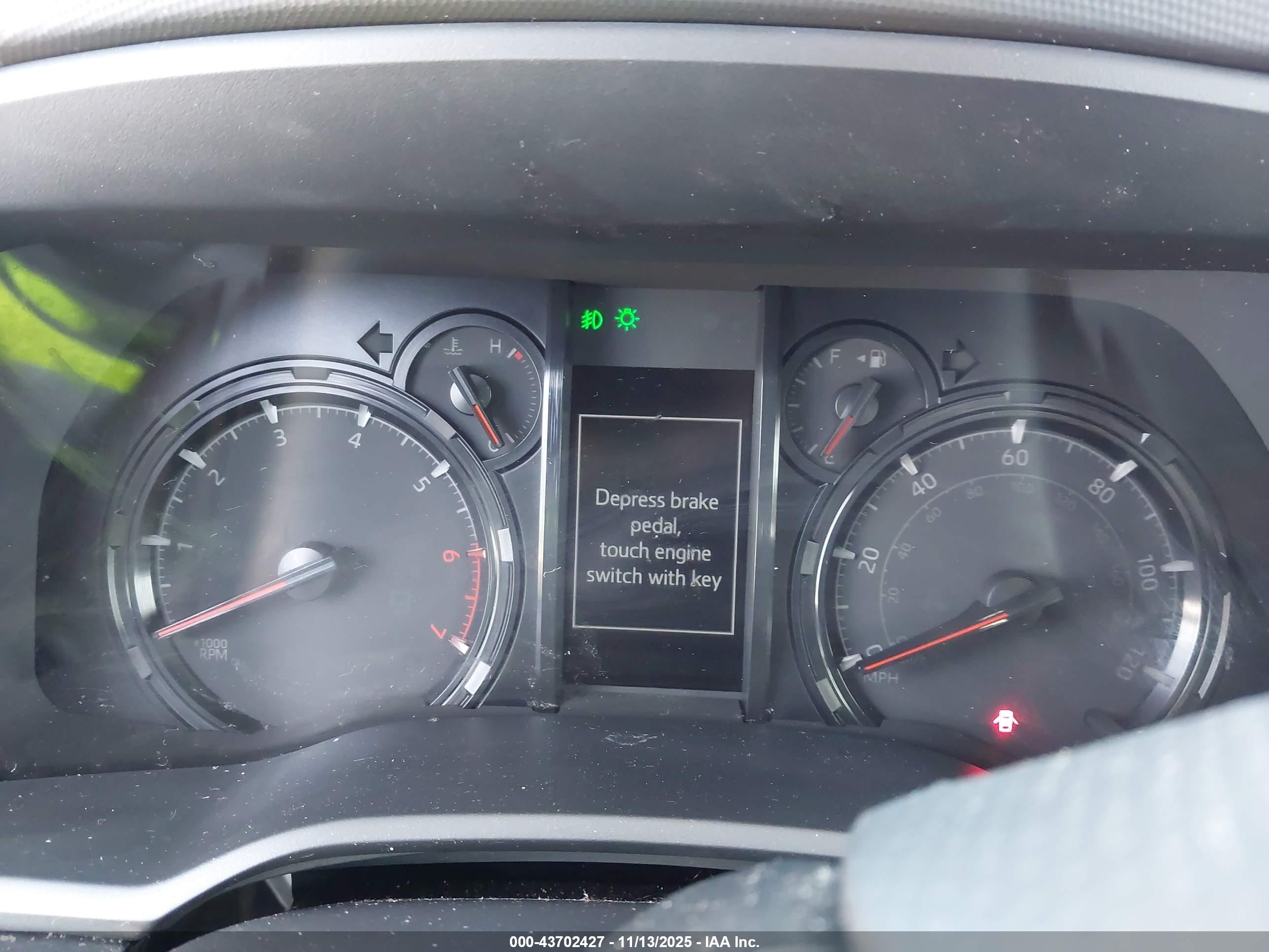 TOYOTA 4RUNNER image 7