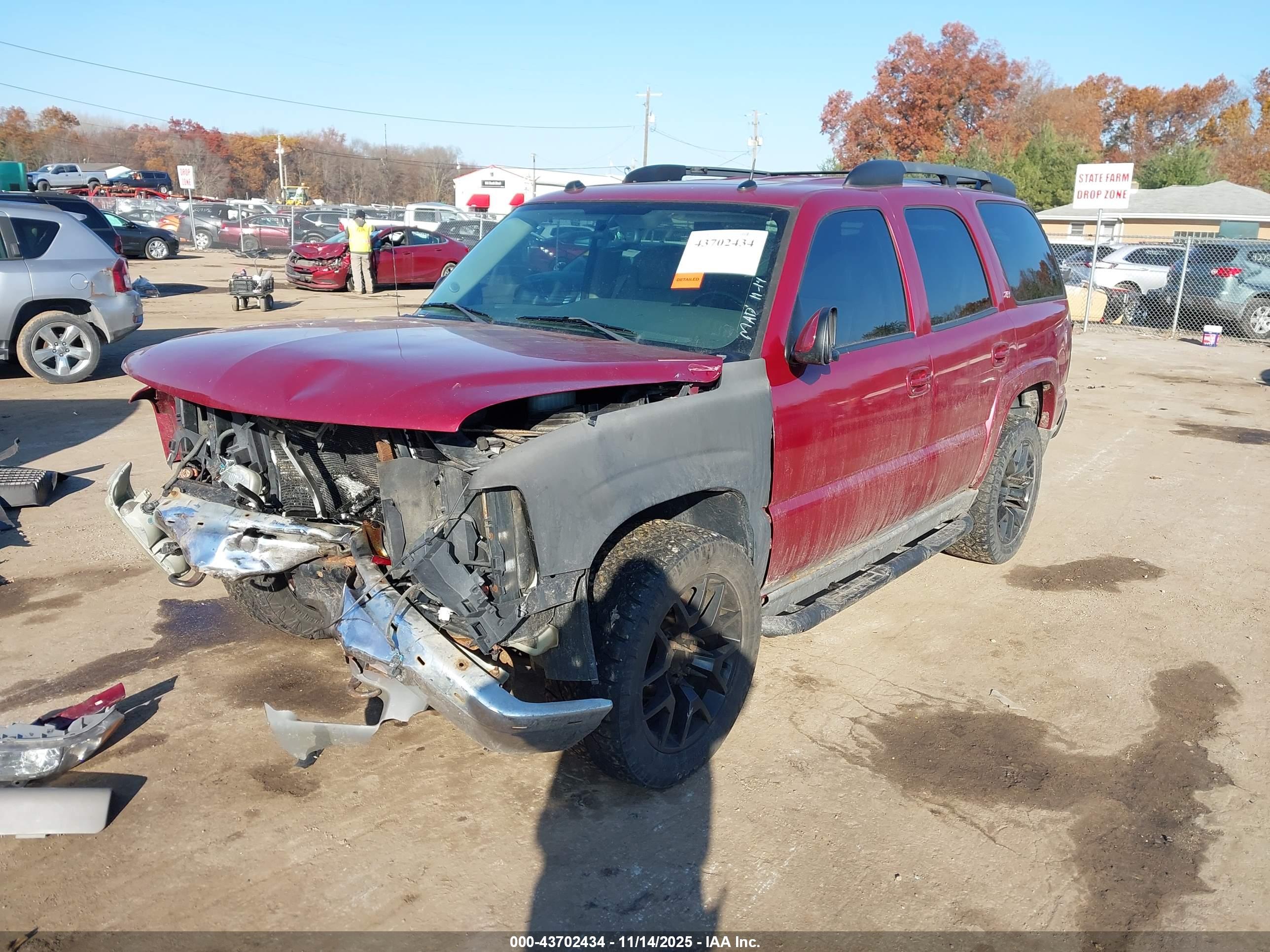 CHEVROLET TAHOE image 2