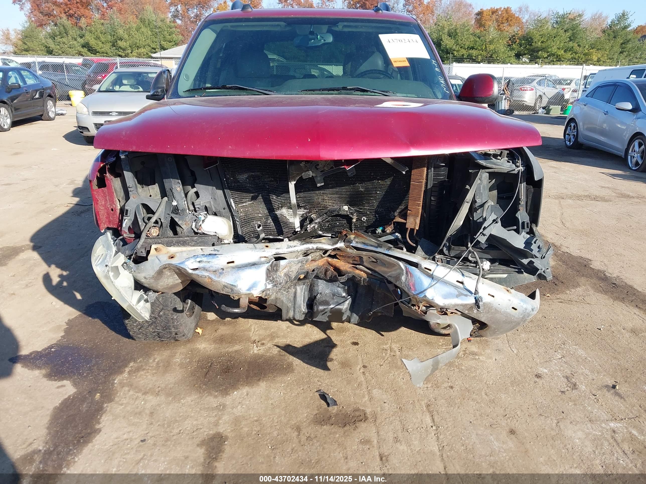 CHEVROLET TAHOE image 6