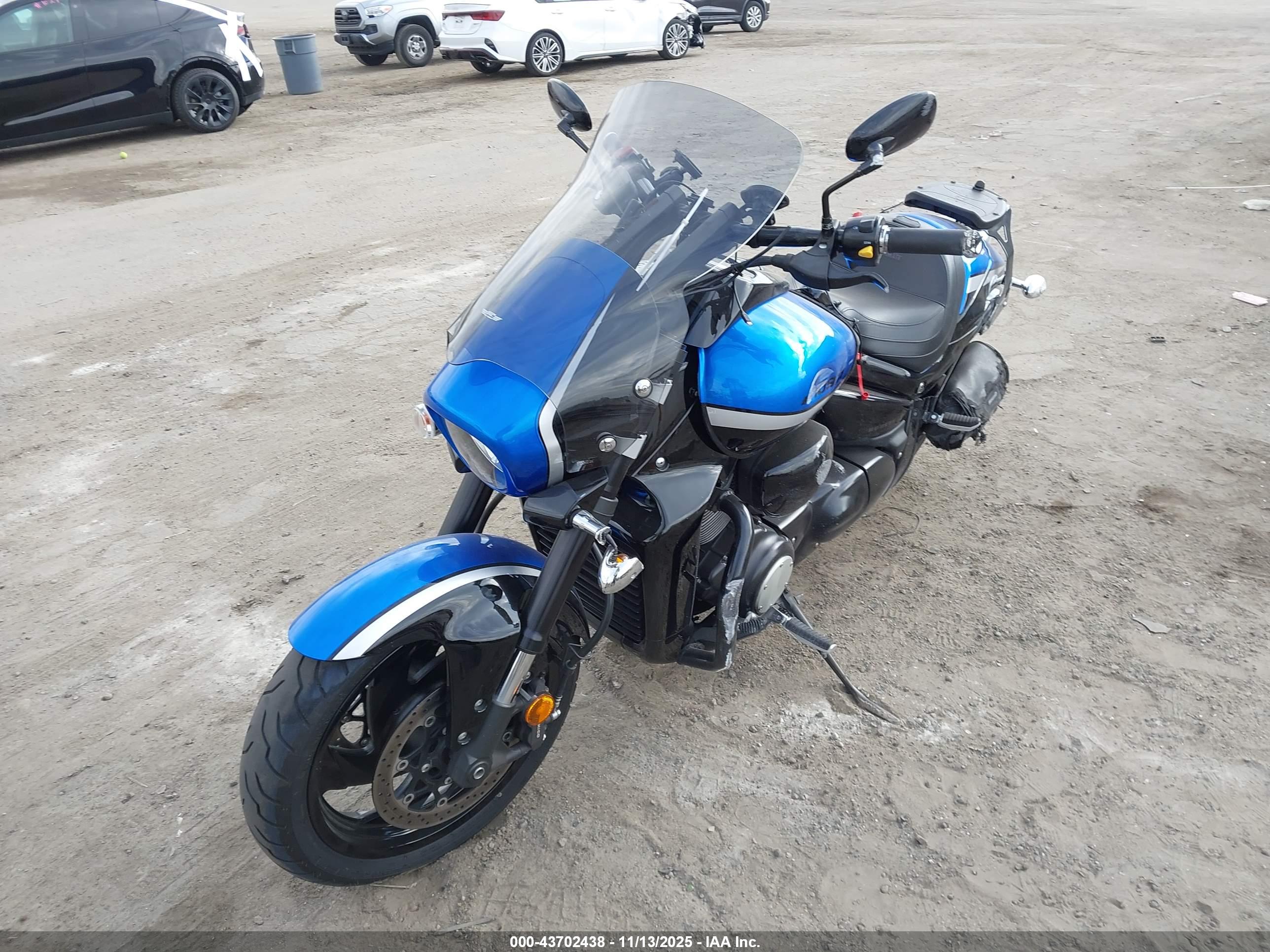 SUZUKI VZR1800 image 2