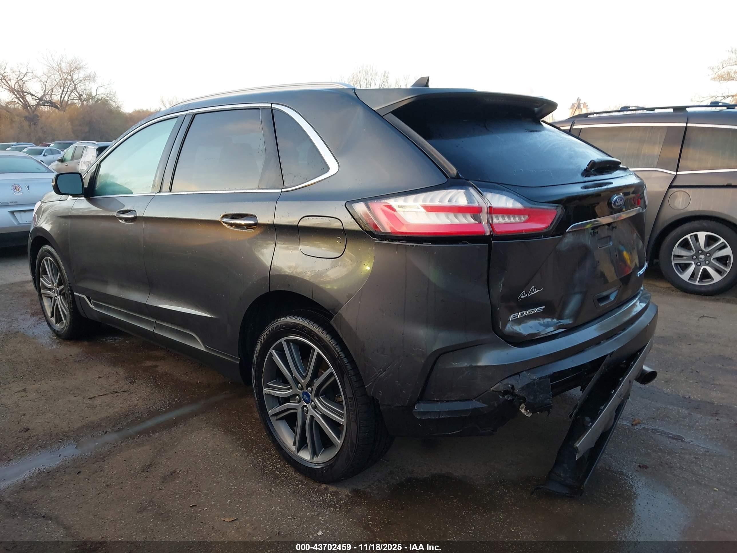 FORD EDGE image 3