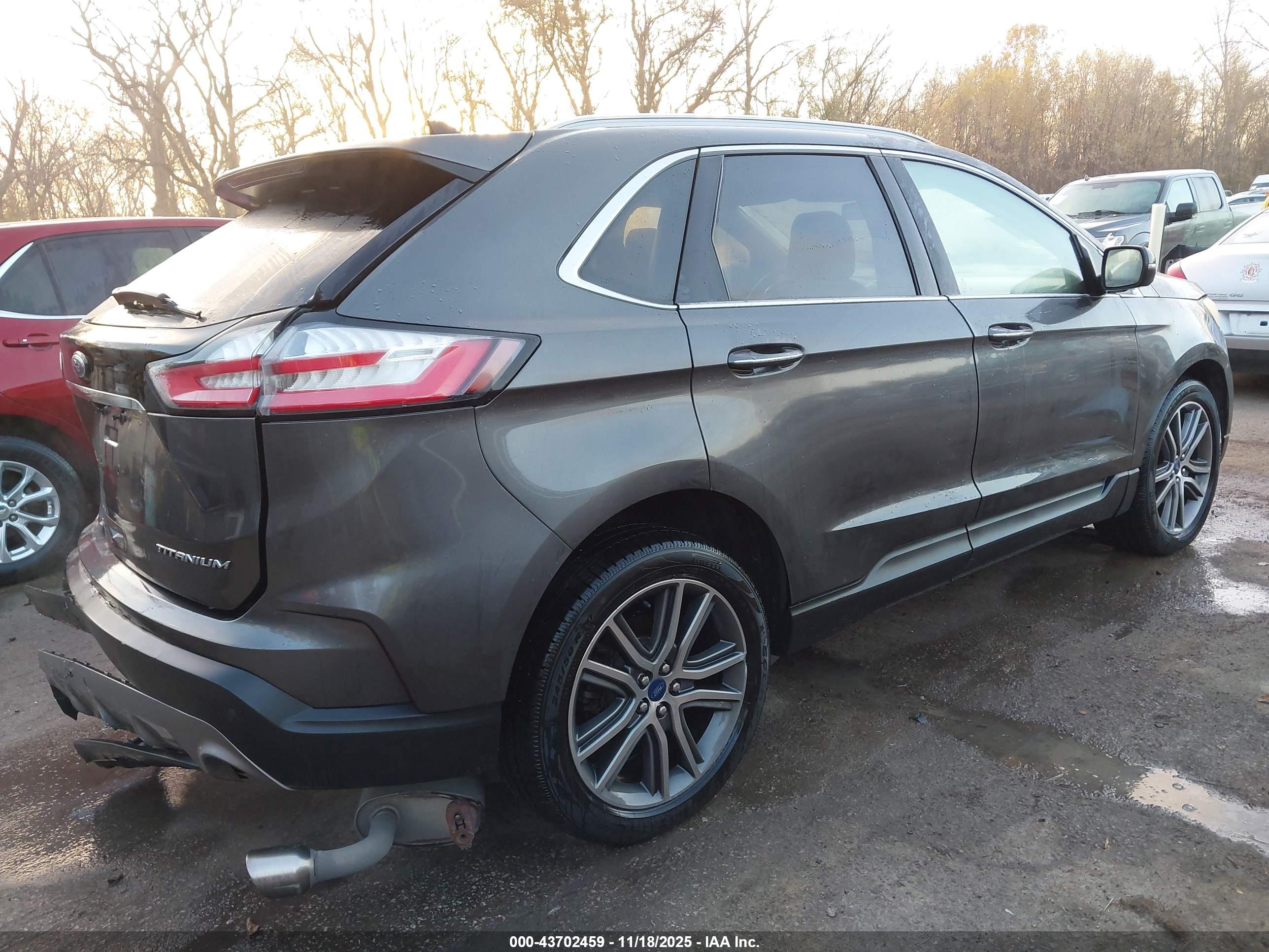 FORD EDGE image 4