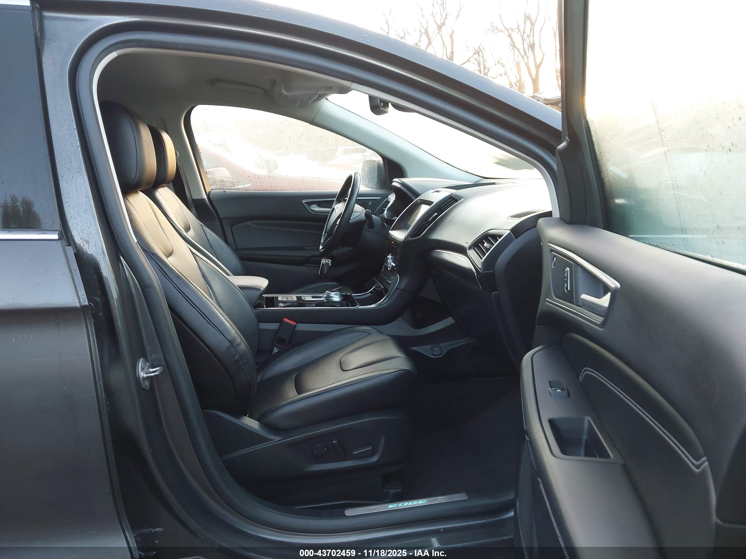 FORD EDGE image 5