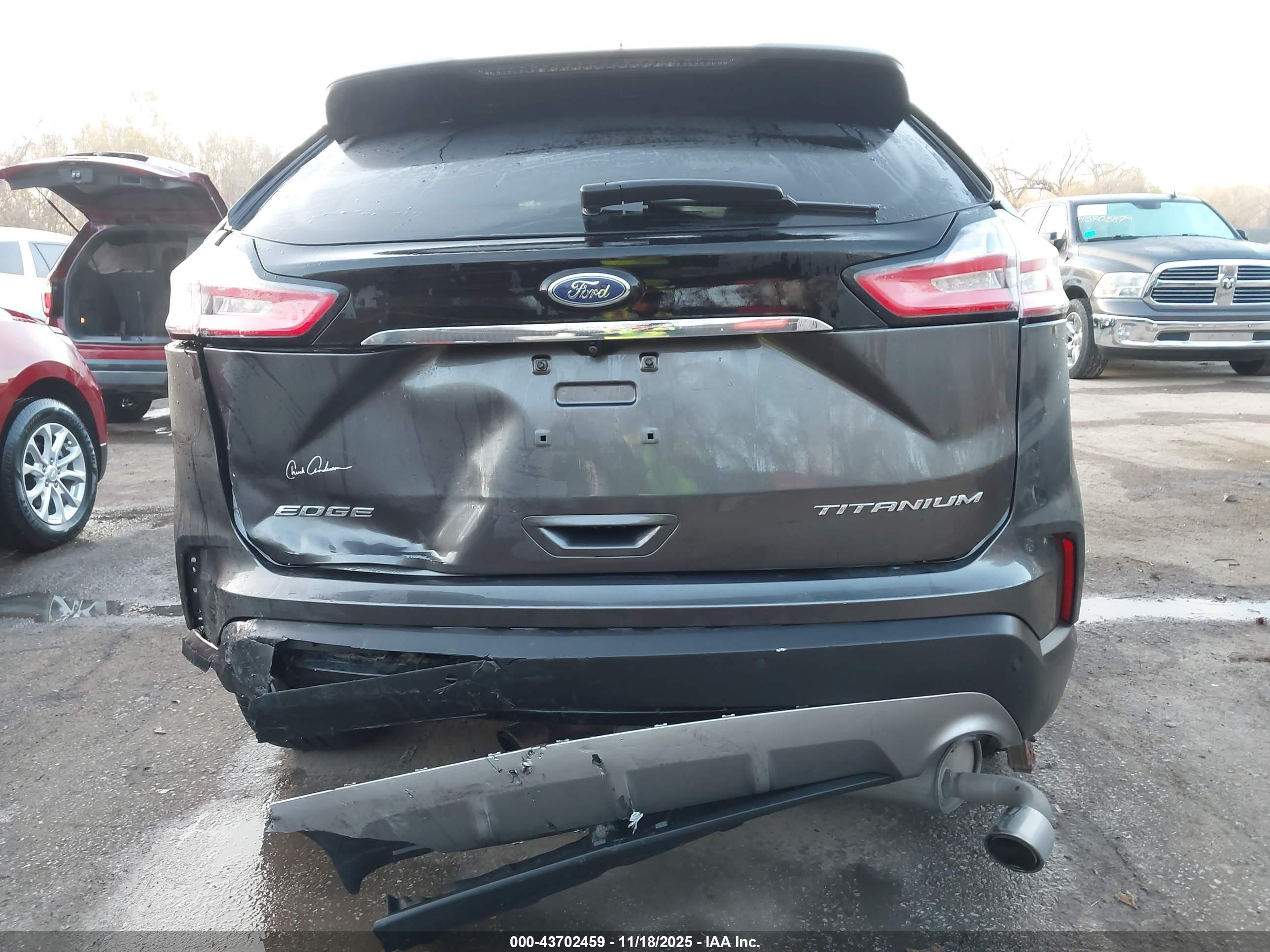 FORD EDGE image 6