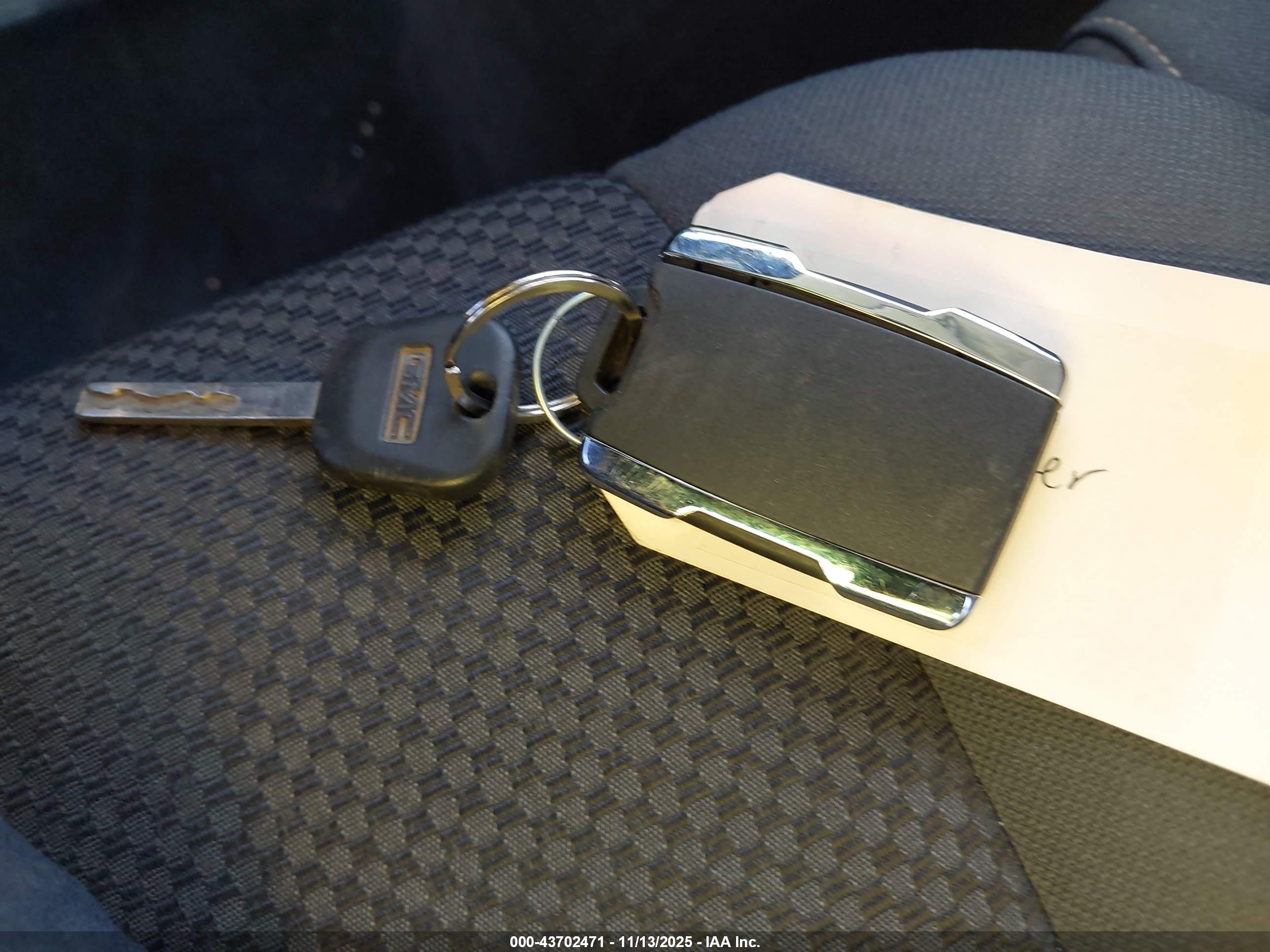 GMC SIERRA image 11