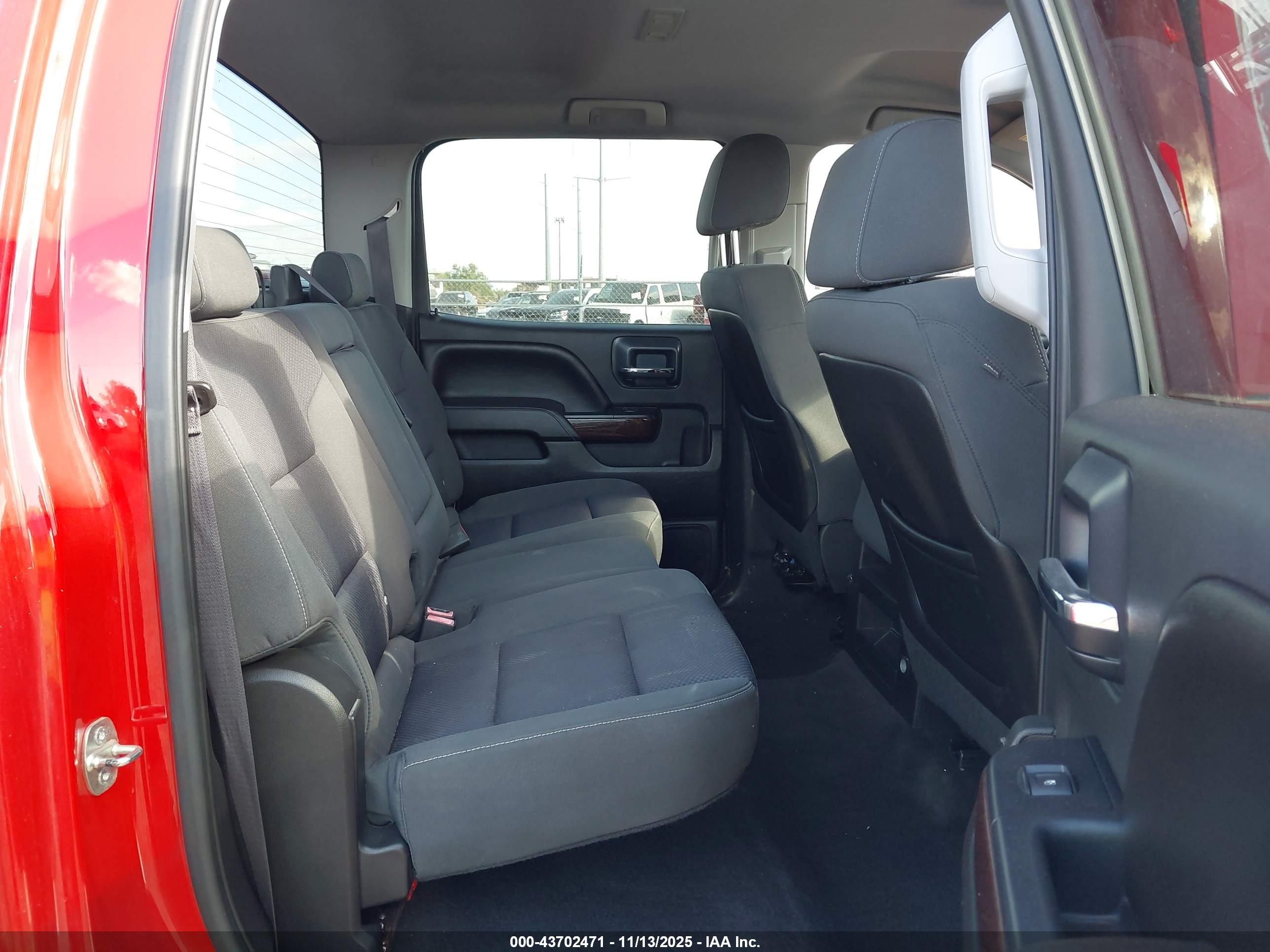 GMC SIERRA image 8