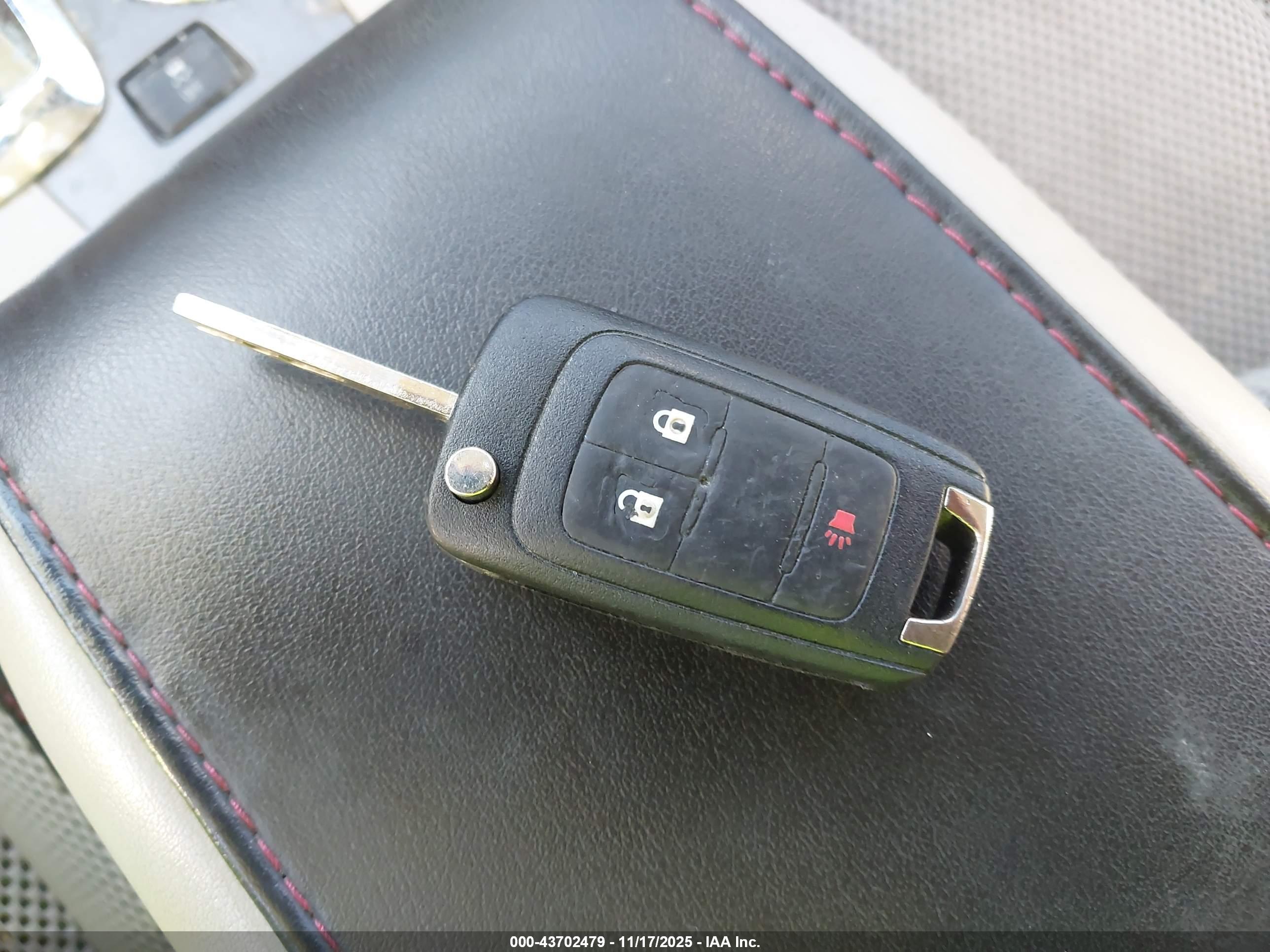 CHEVROLET EQUINOX image 11