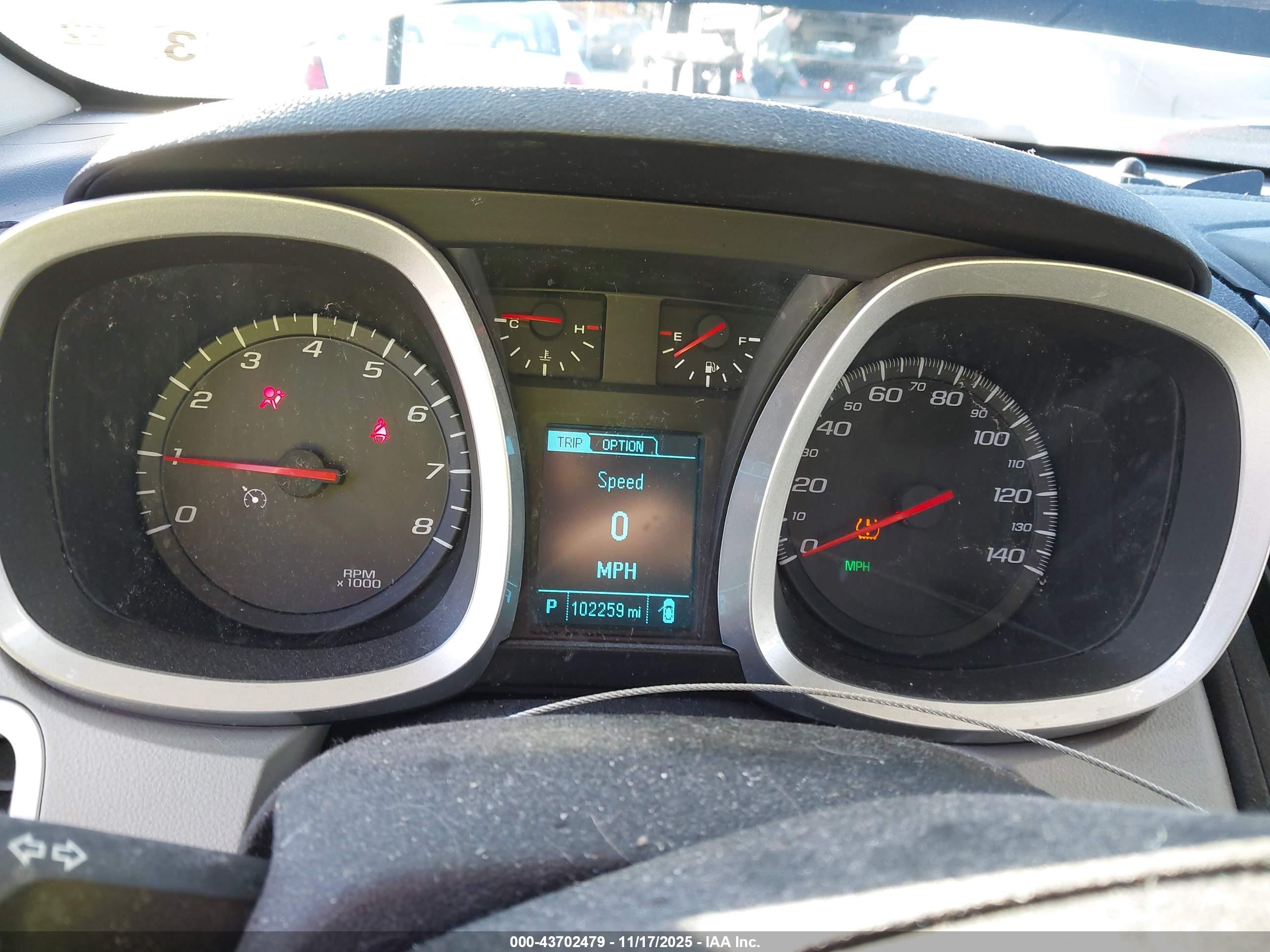 CHEVROLET EQUINOX image 7