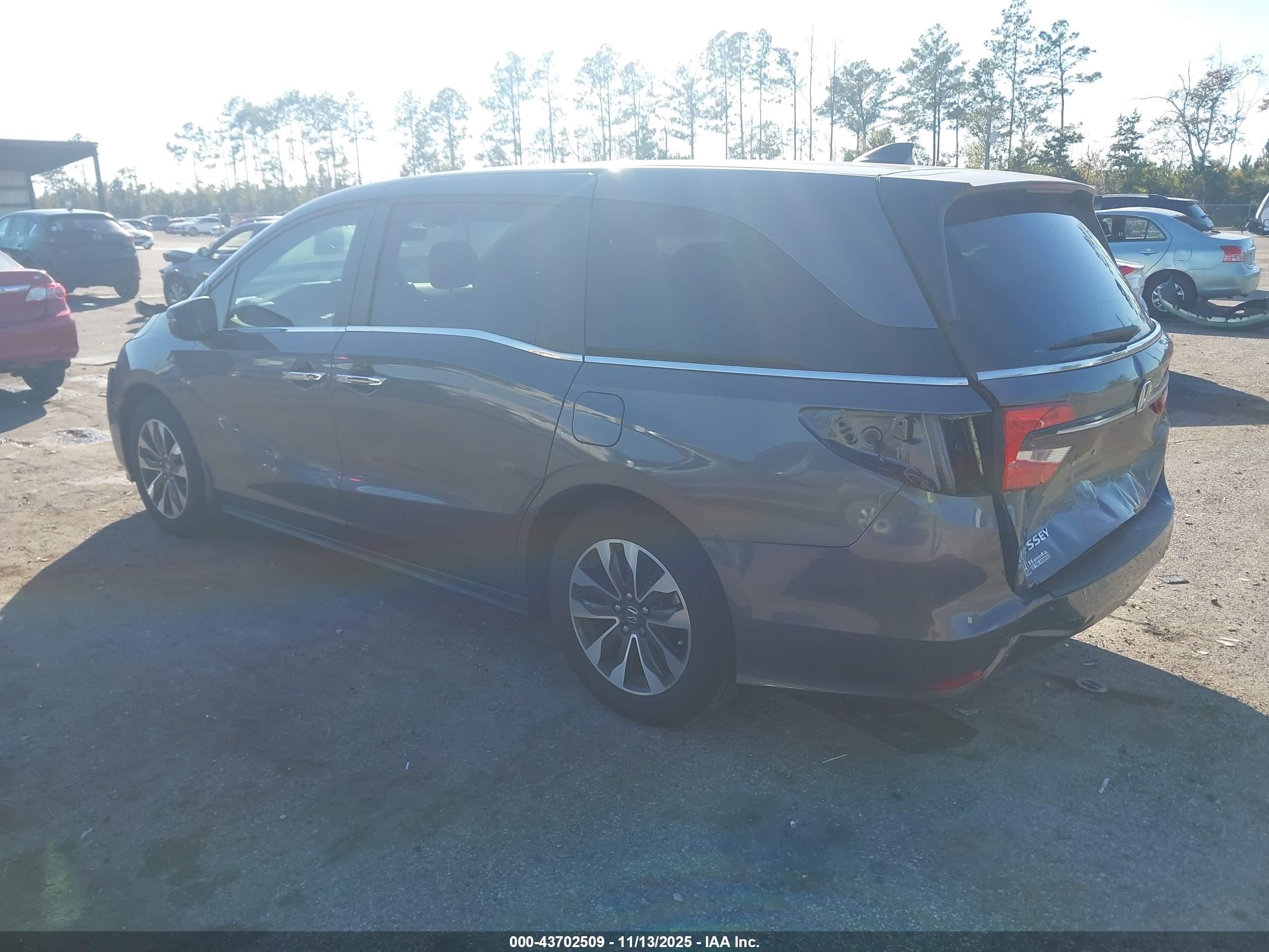 HONDA ODYSSEY image 3