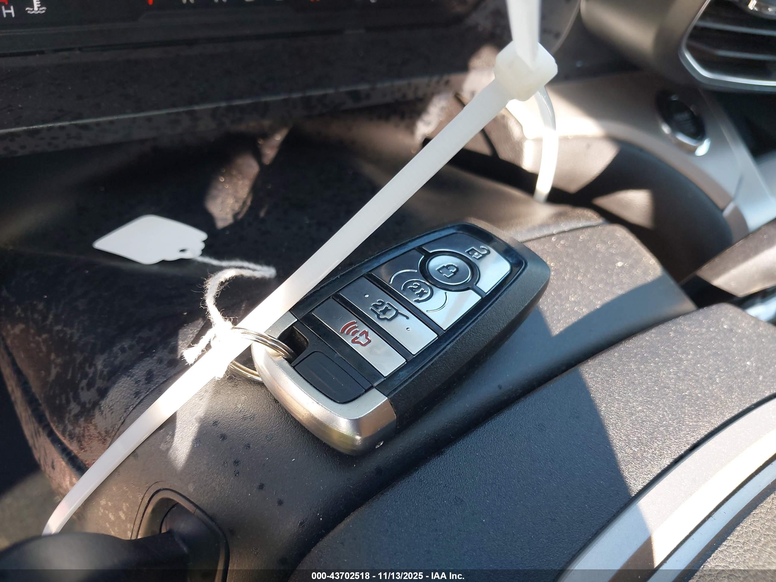 FORD EXPLORER image 11