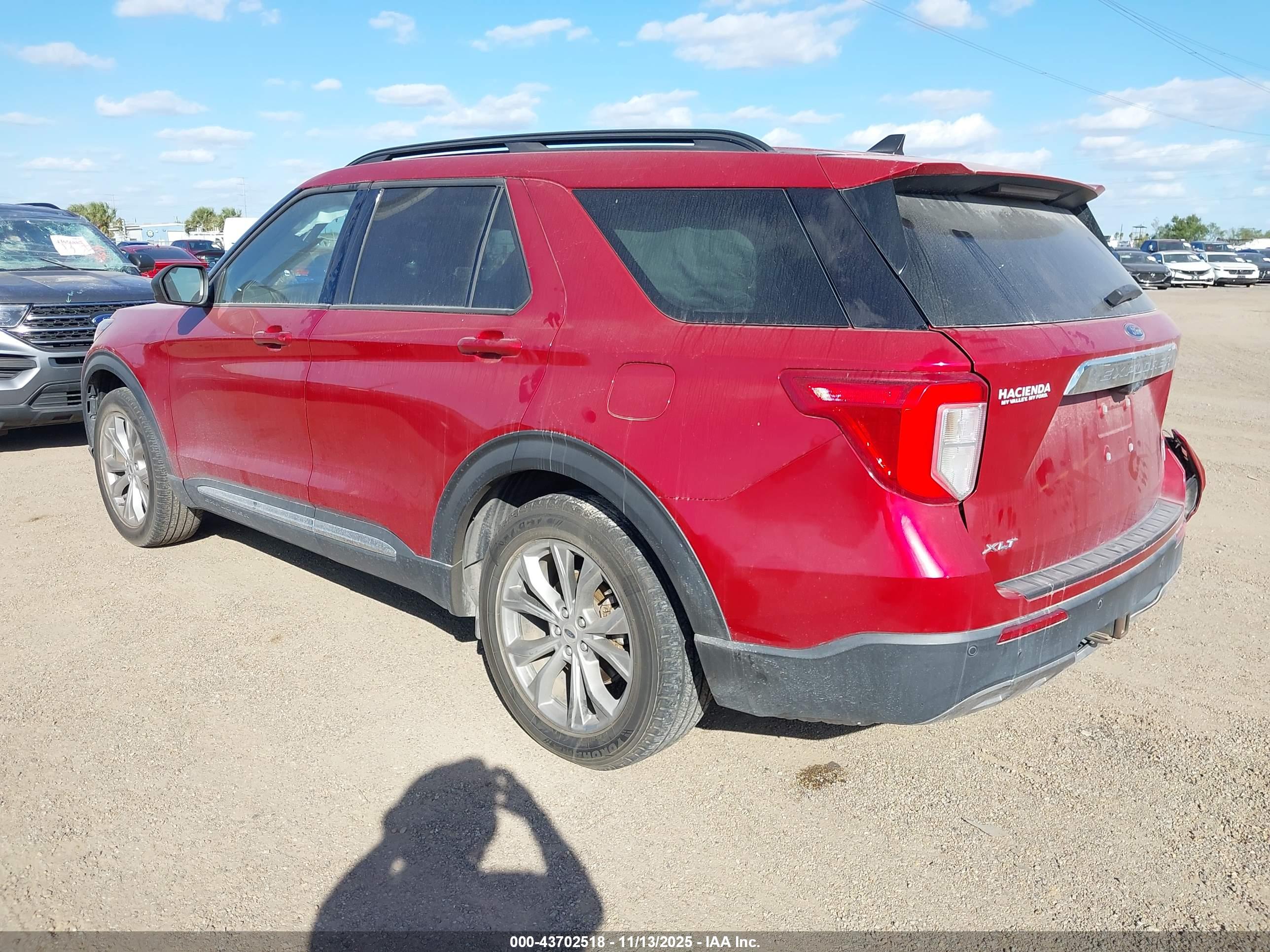 FORD EXPLORER image 3