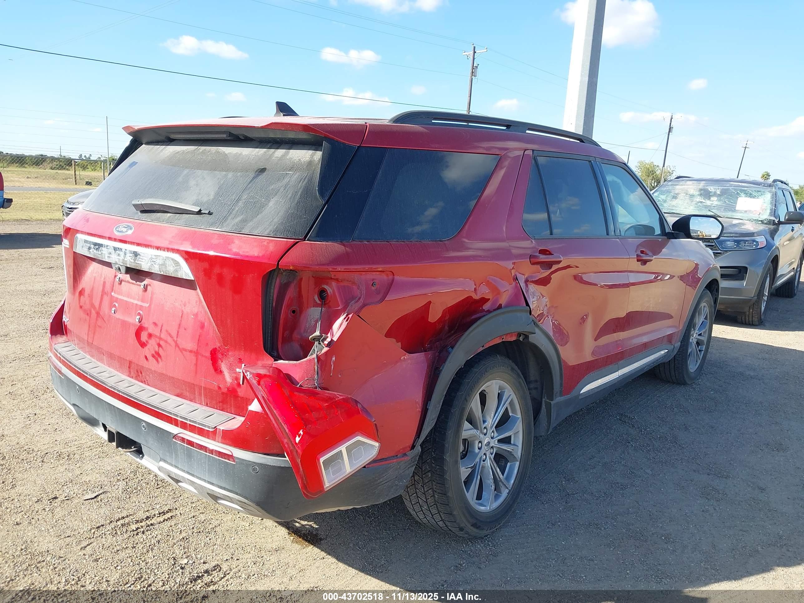 FORD EXPLORER image 6