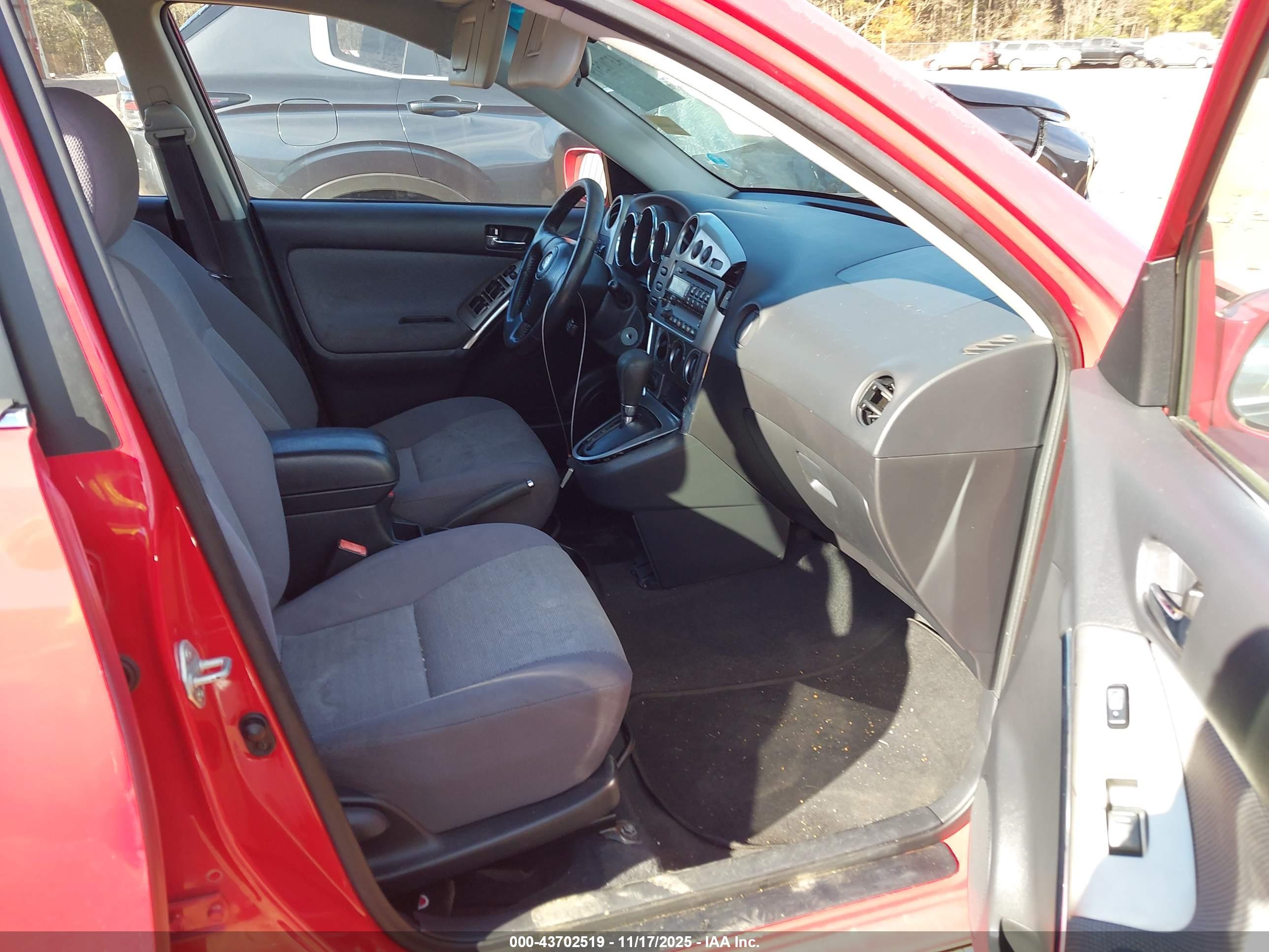 TOYOTA MATRIX image 5