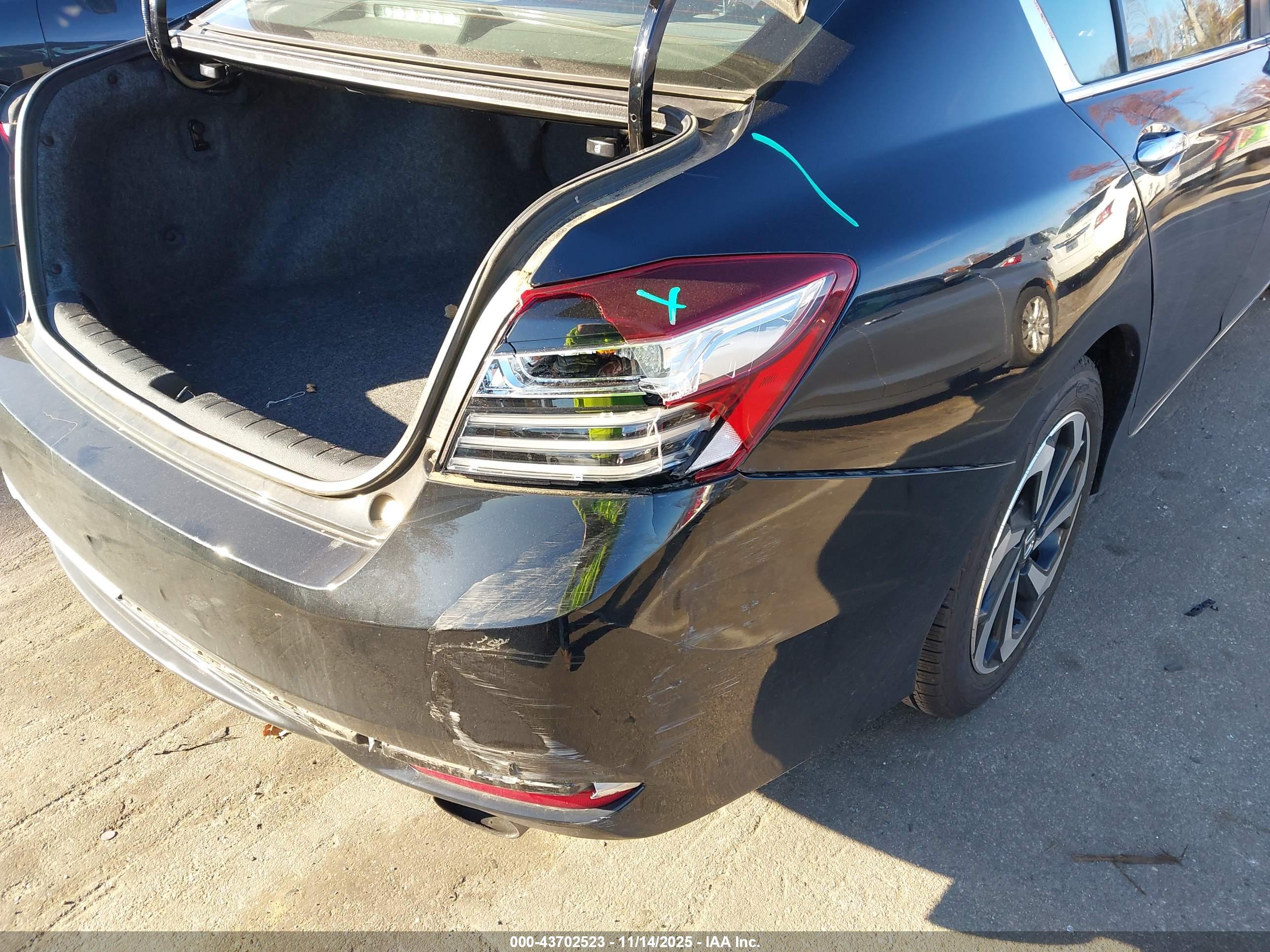 HONDA ACCORD image 6