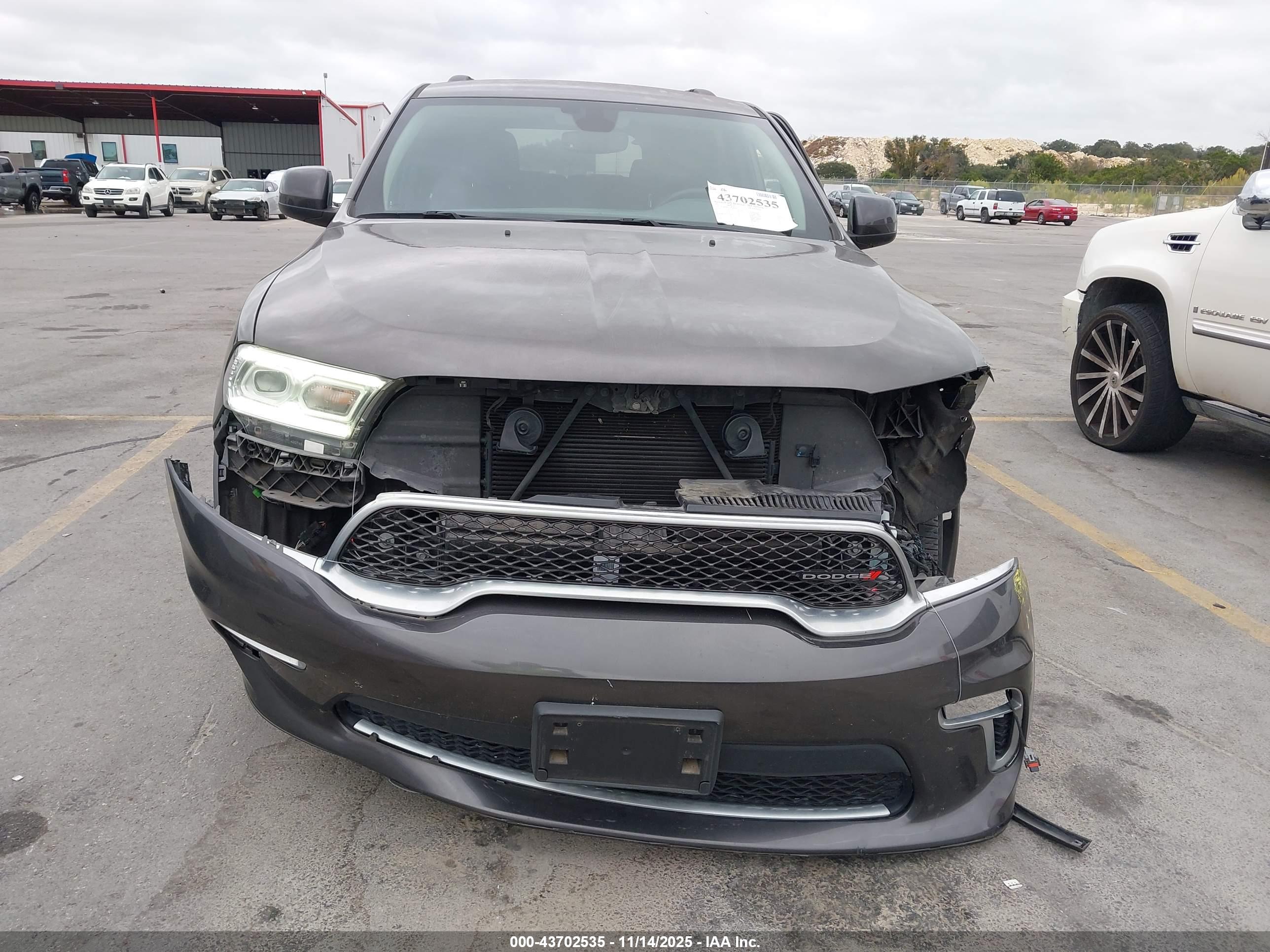 DODGE DURANGO image 6